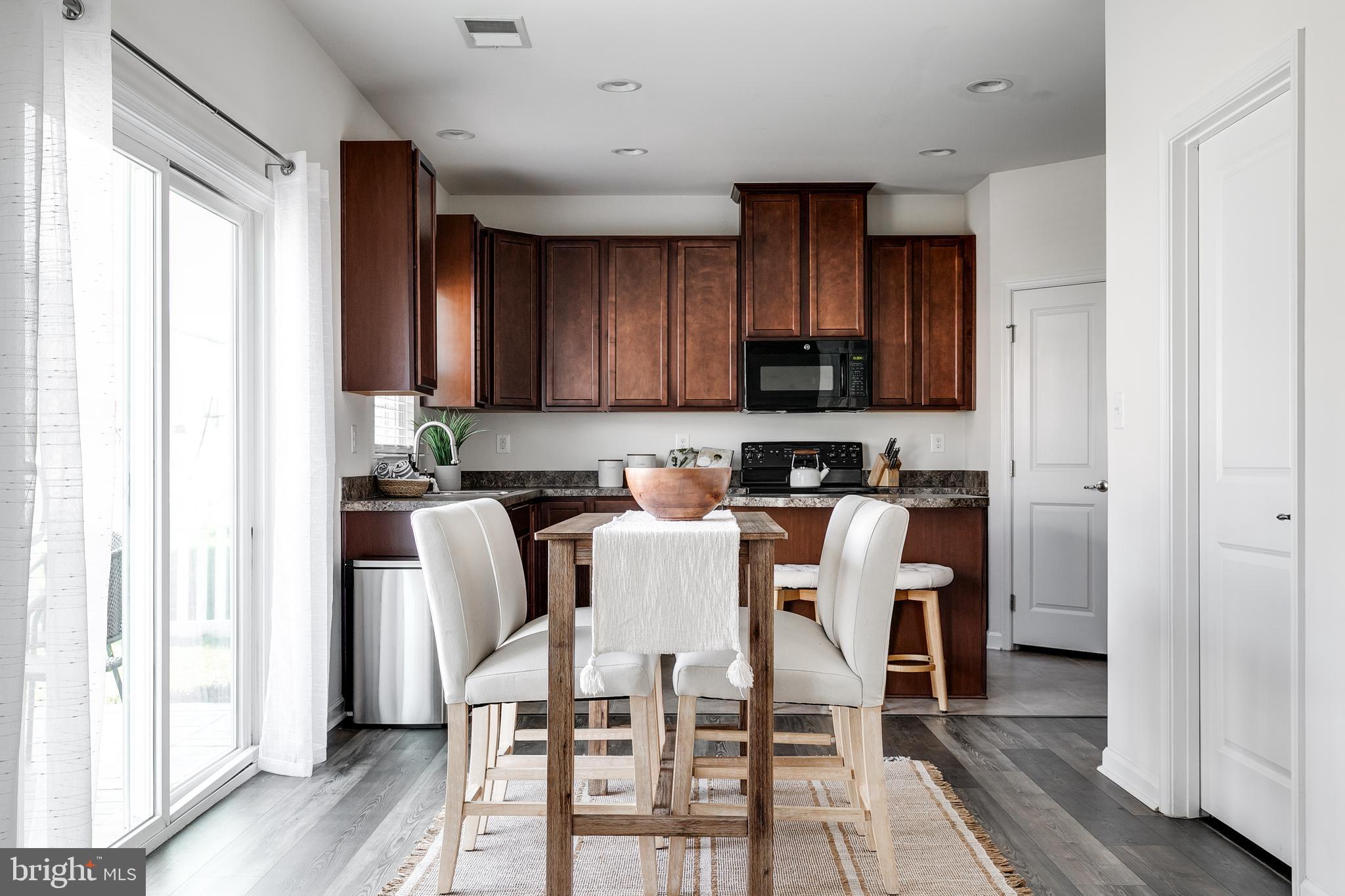 LEES PARKE - Residential