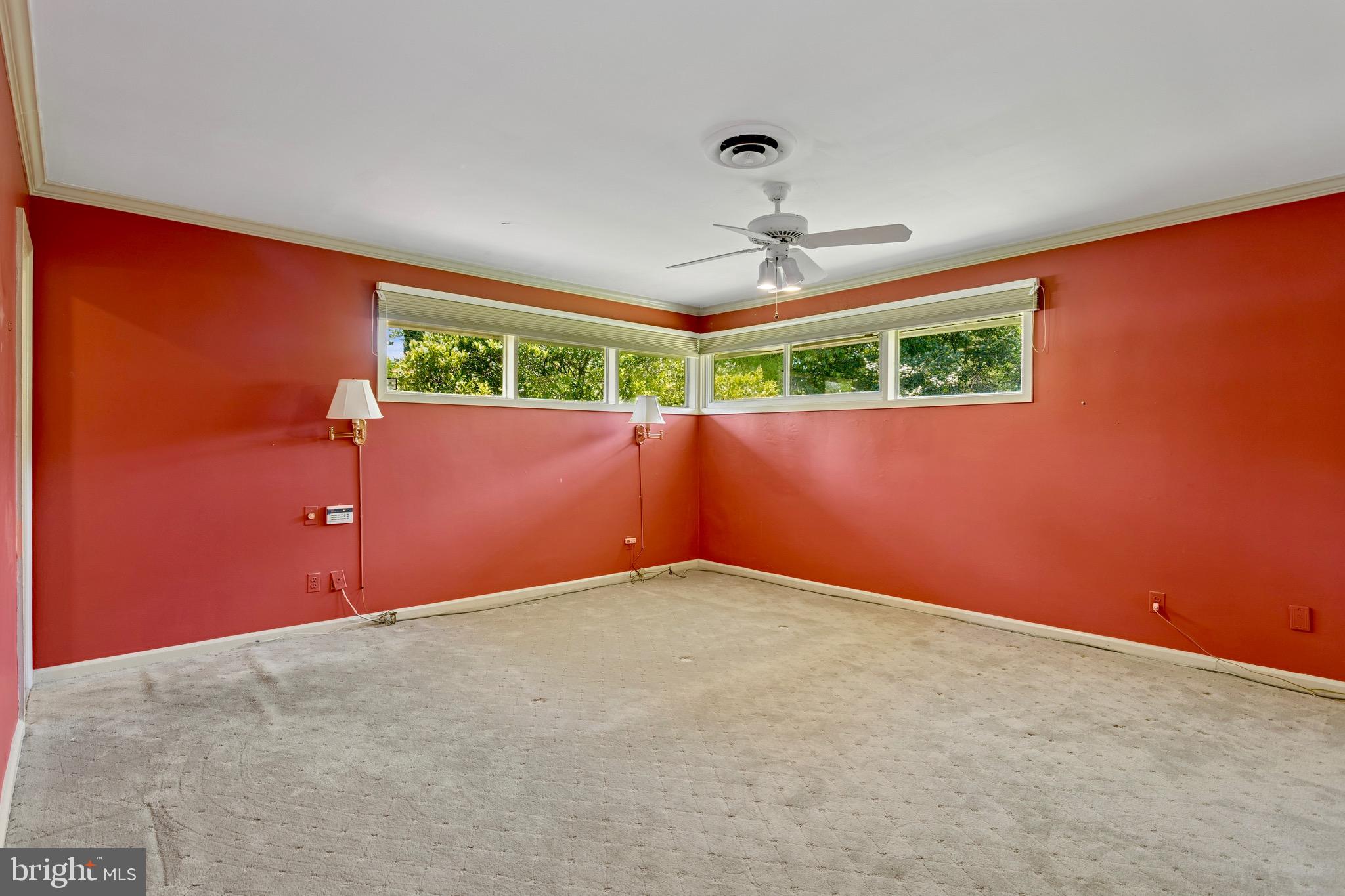 LONG MEADOW ESTATES - Residential