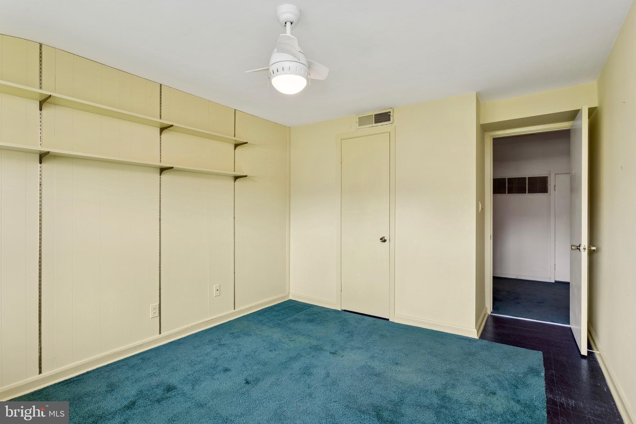 LONG MEADOW ESTATES - Residential