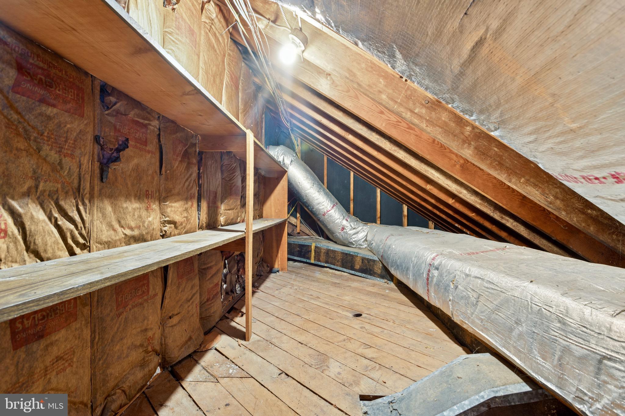 LONG MEADOW ESTATES - Residential