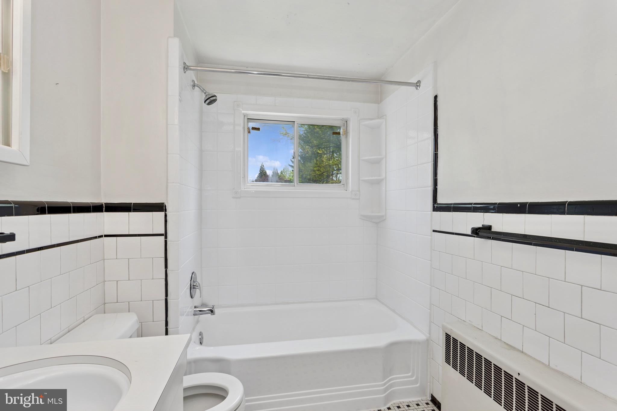 LONG MEADOW ESTATES - Residential