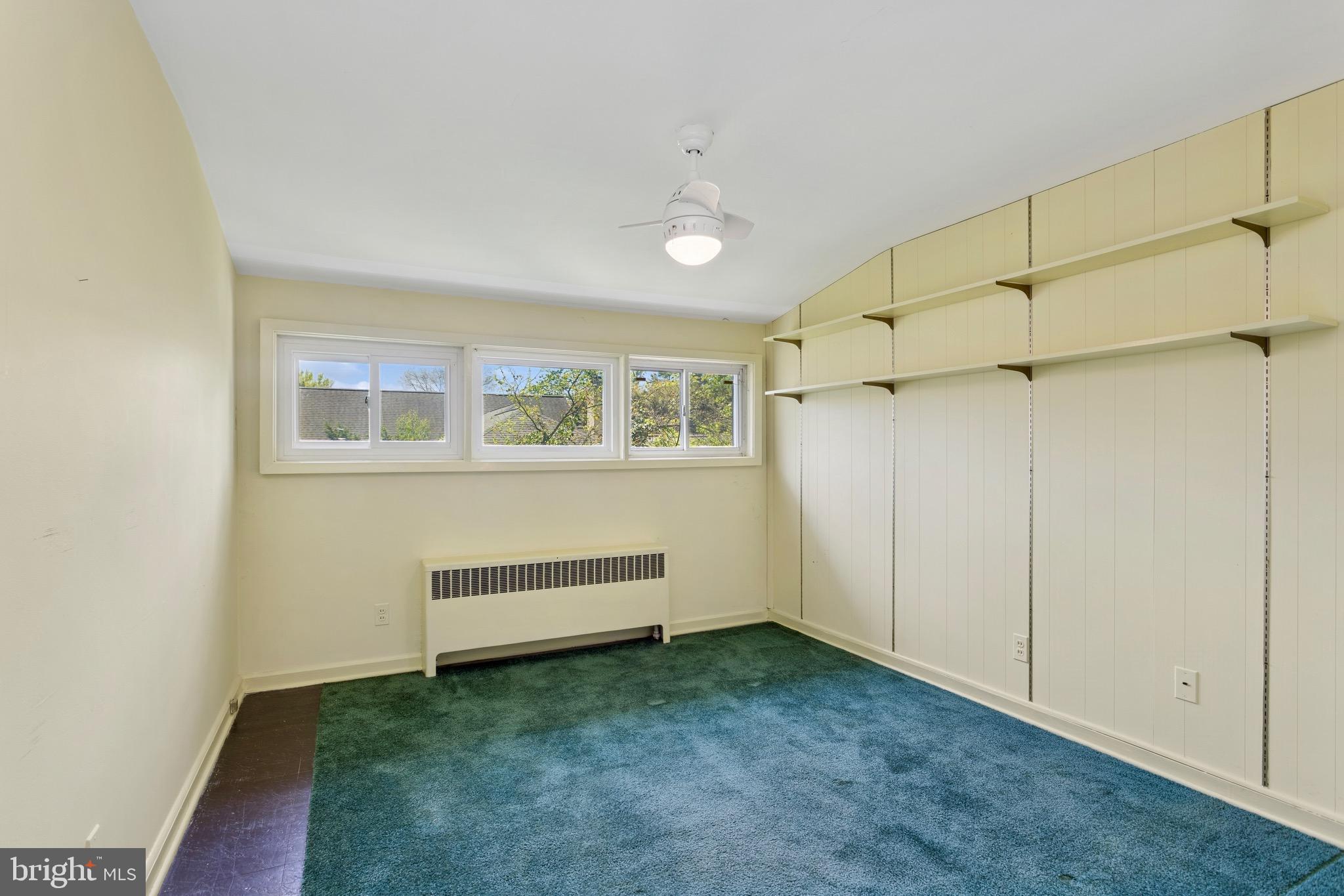 LONG MEADOW ESTATES - Residential