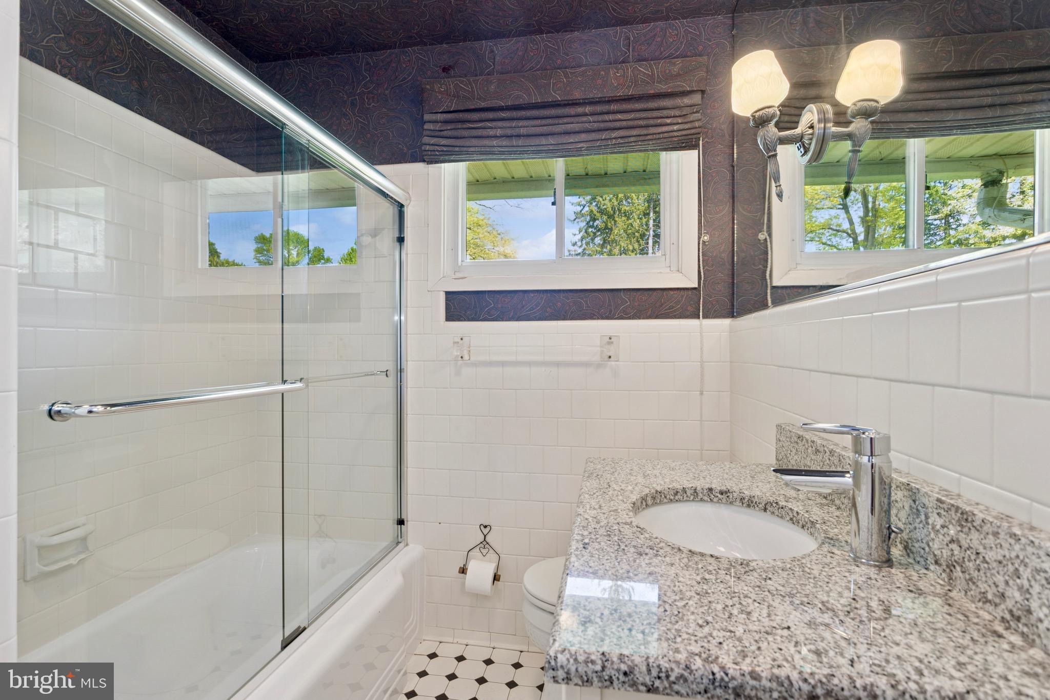 LONG MEADOW ESTATES - Residential