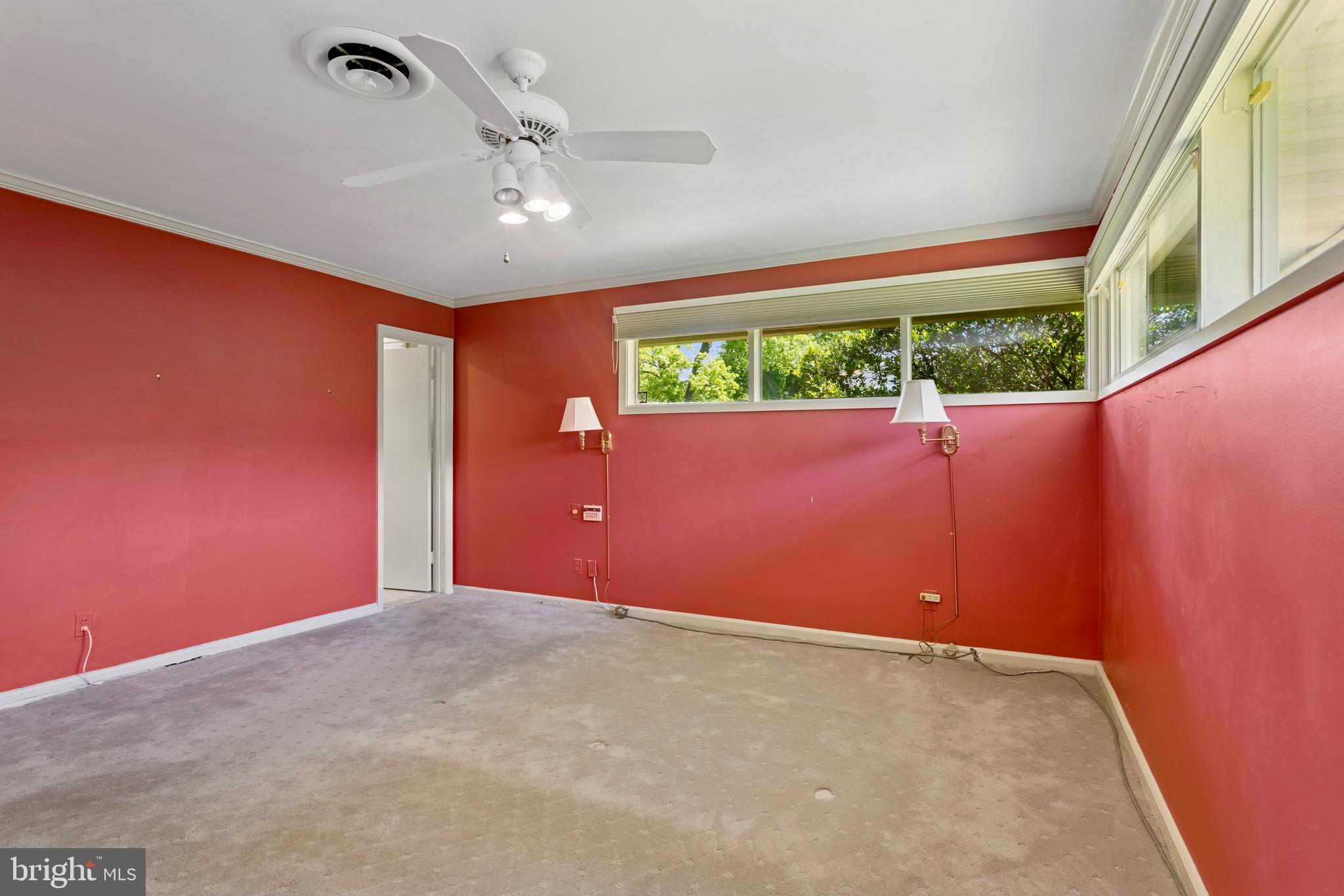 LONG MEADOW ESTATES - Residential