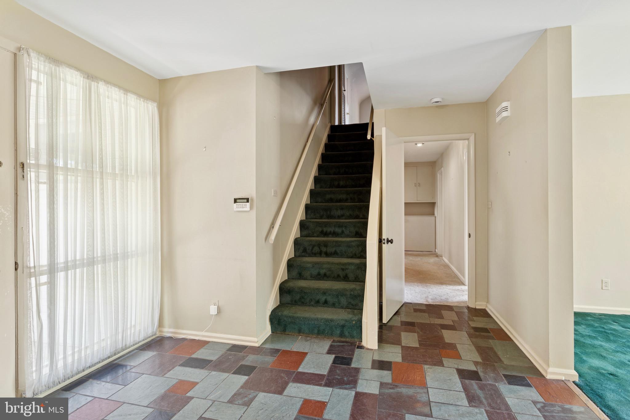 LONG MEADOW ESTATES - Residential