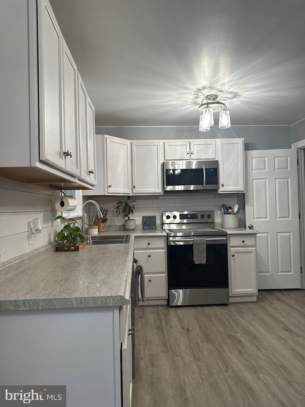 Photo of 630 Lime St, ELIZABETHTOWN, PA 17022 (MLS # PALA2069230)