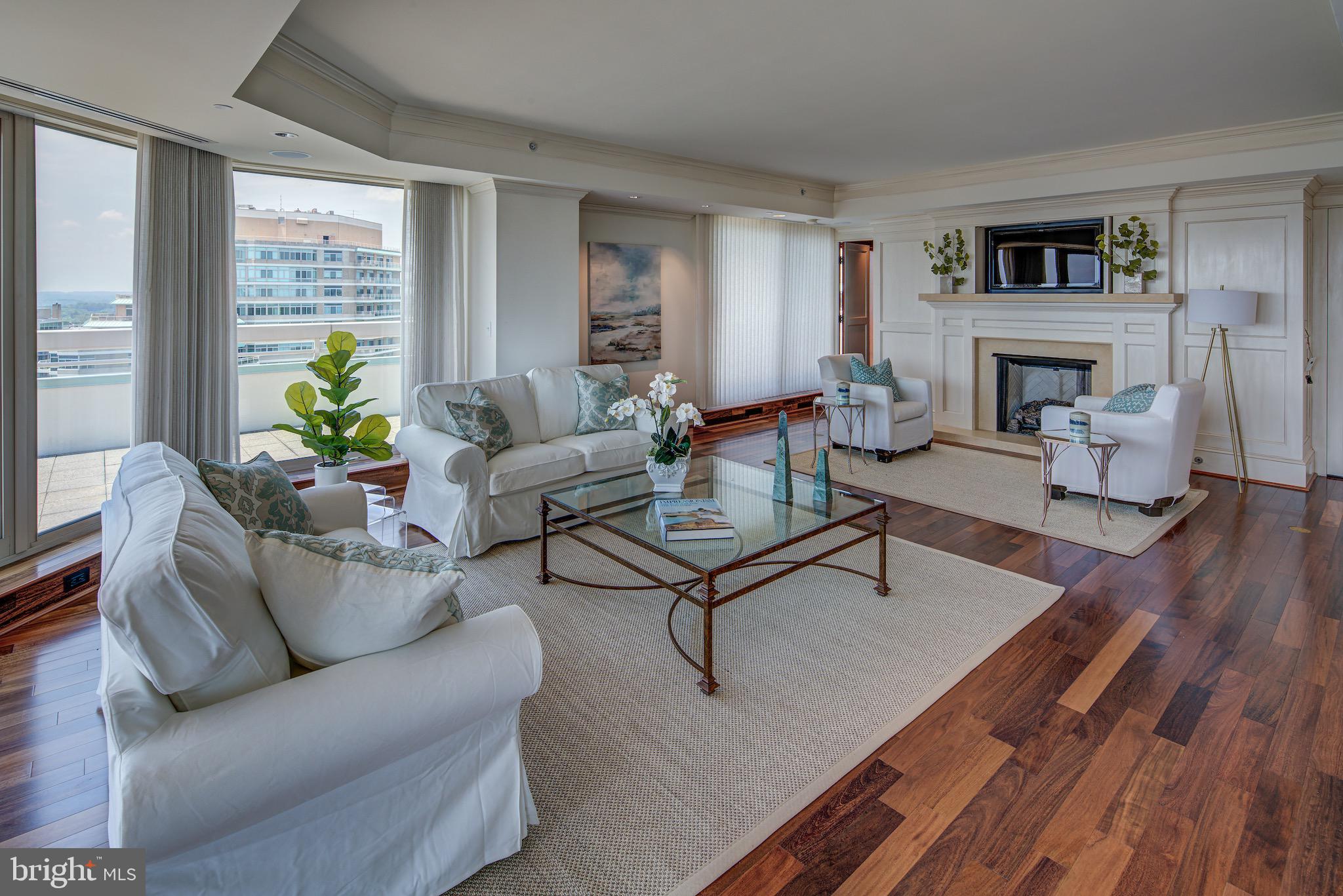 CHEVY CHASE - Residential