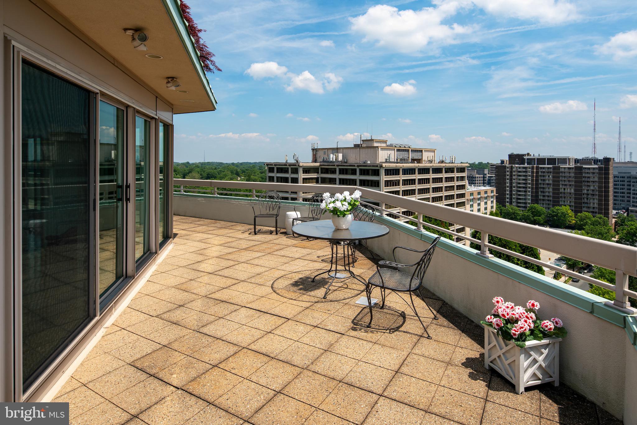 CHEVY CHASE - Residential