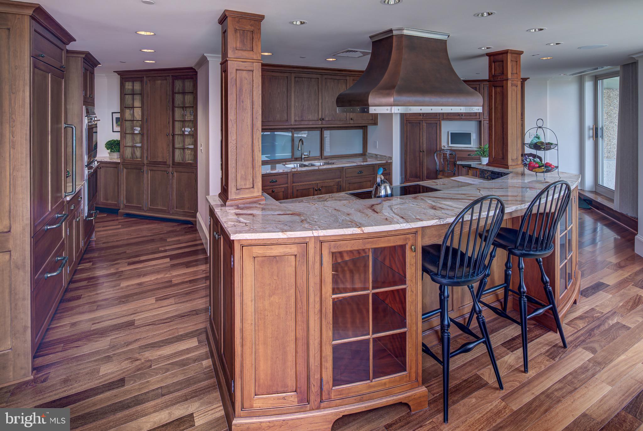 CHEVY CHASE - Residential