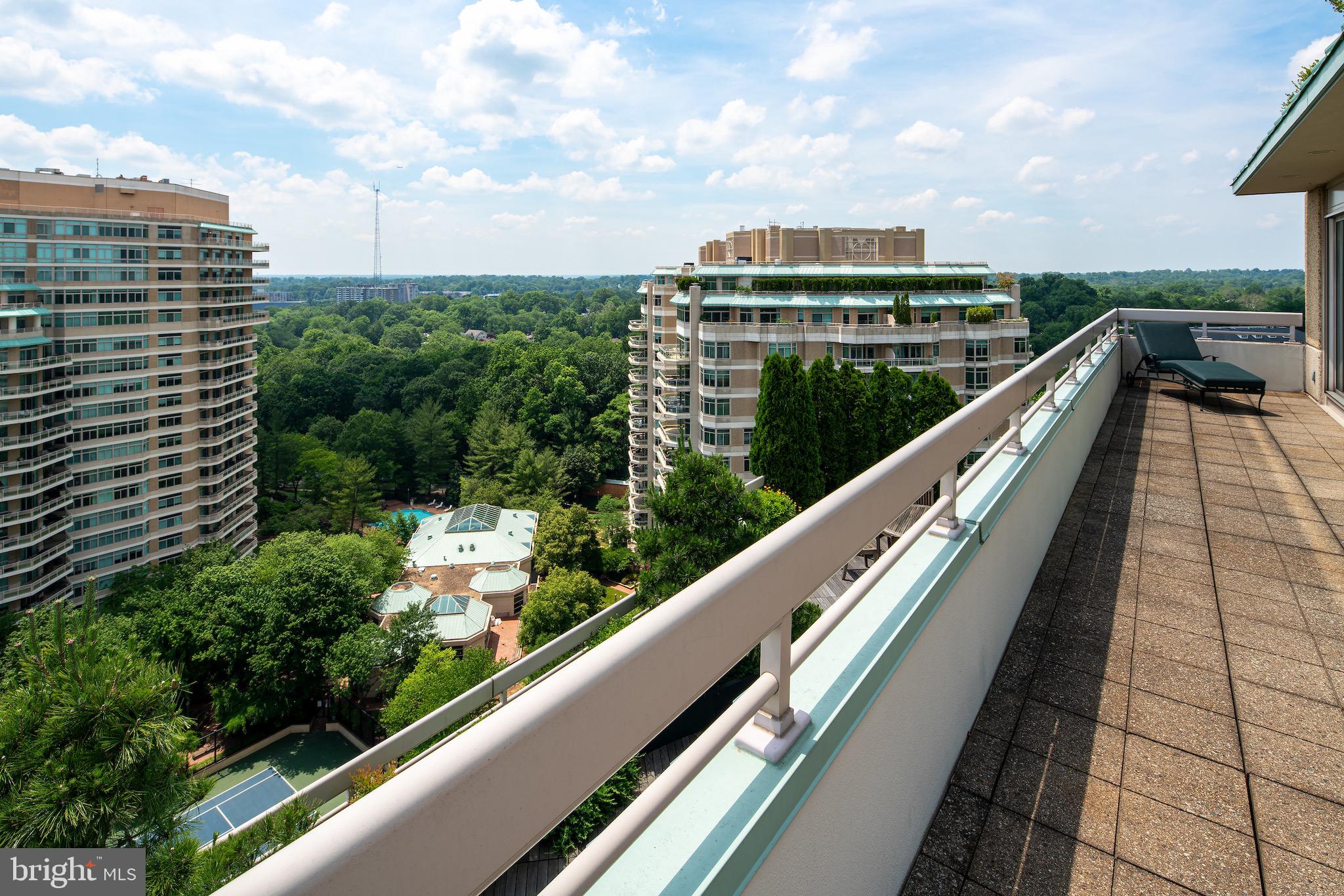 CHEVY CHASE - Residential