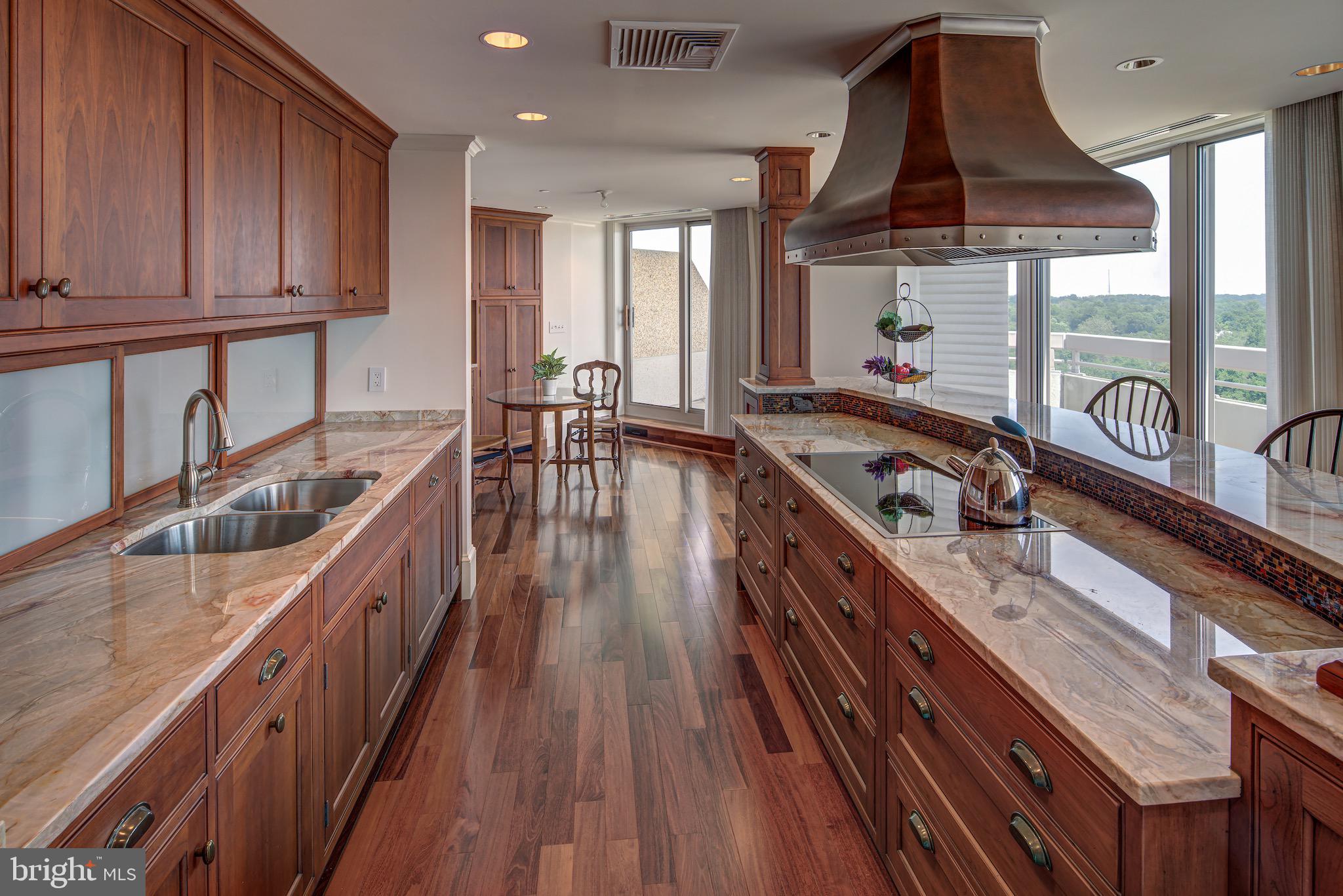 CHEVY CHASE - Residential