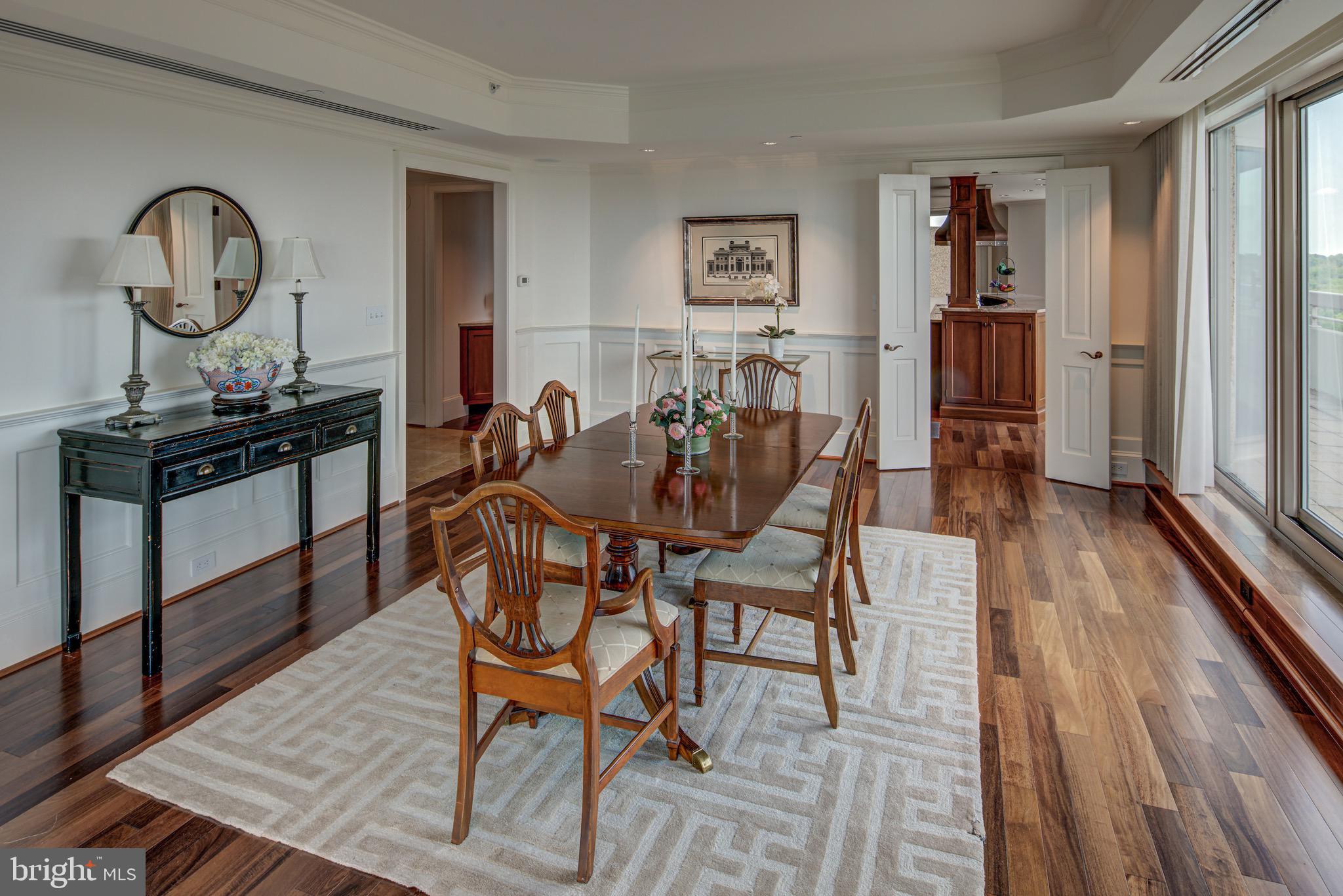 CHEVY CHASE - Residential