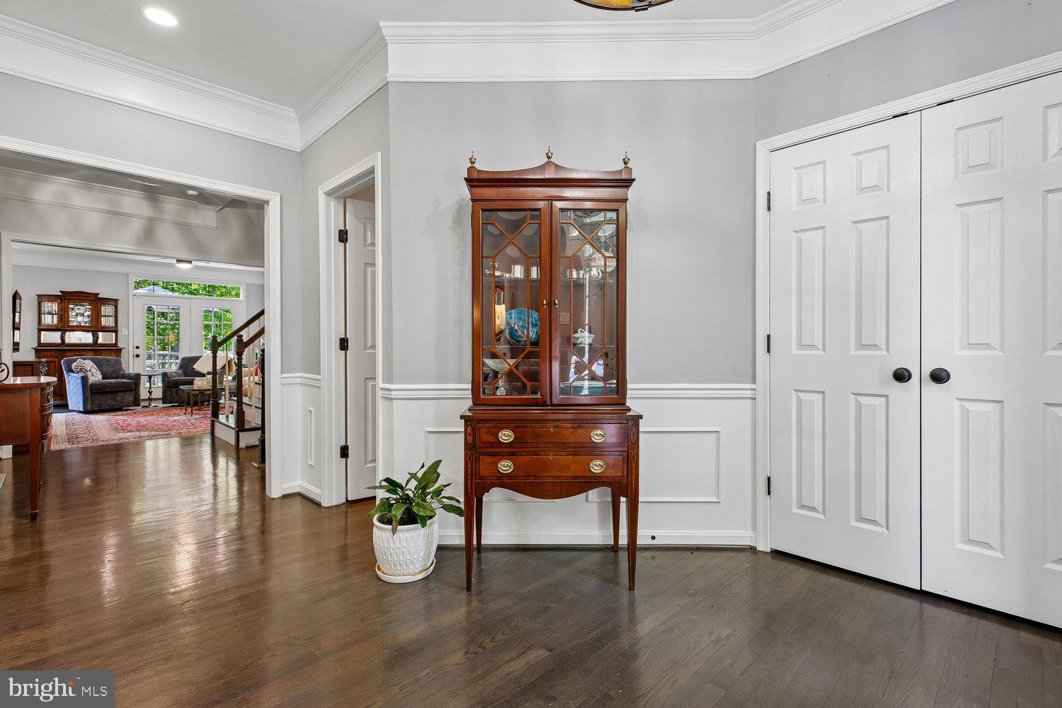 LAKE HALLOWELL - Residential