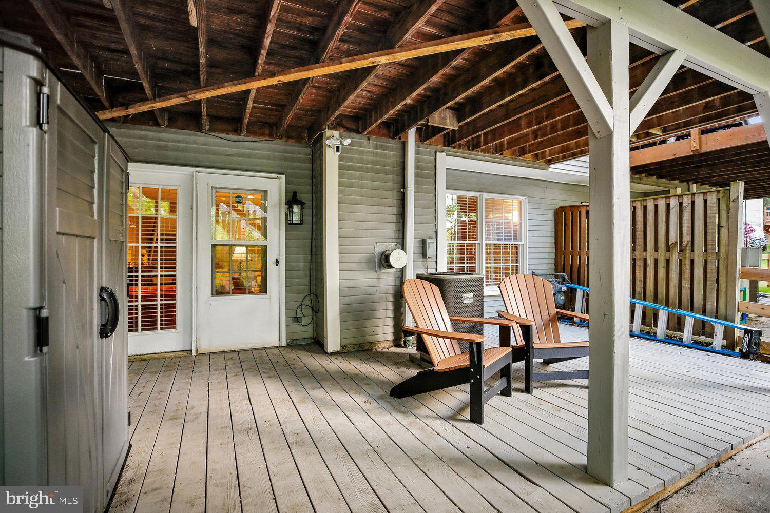 LAKE HALLOWELL - Residential