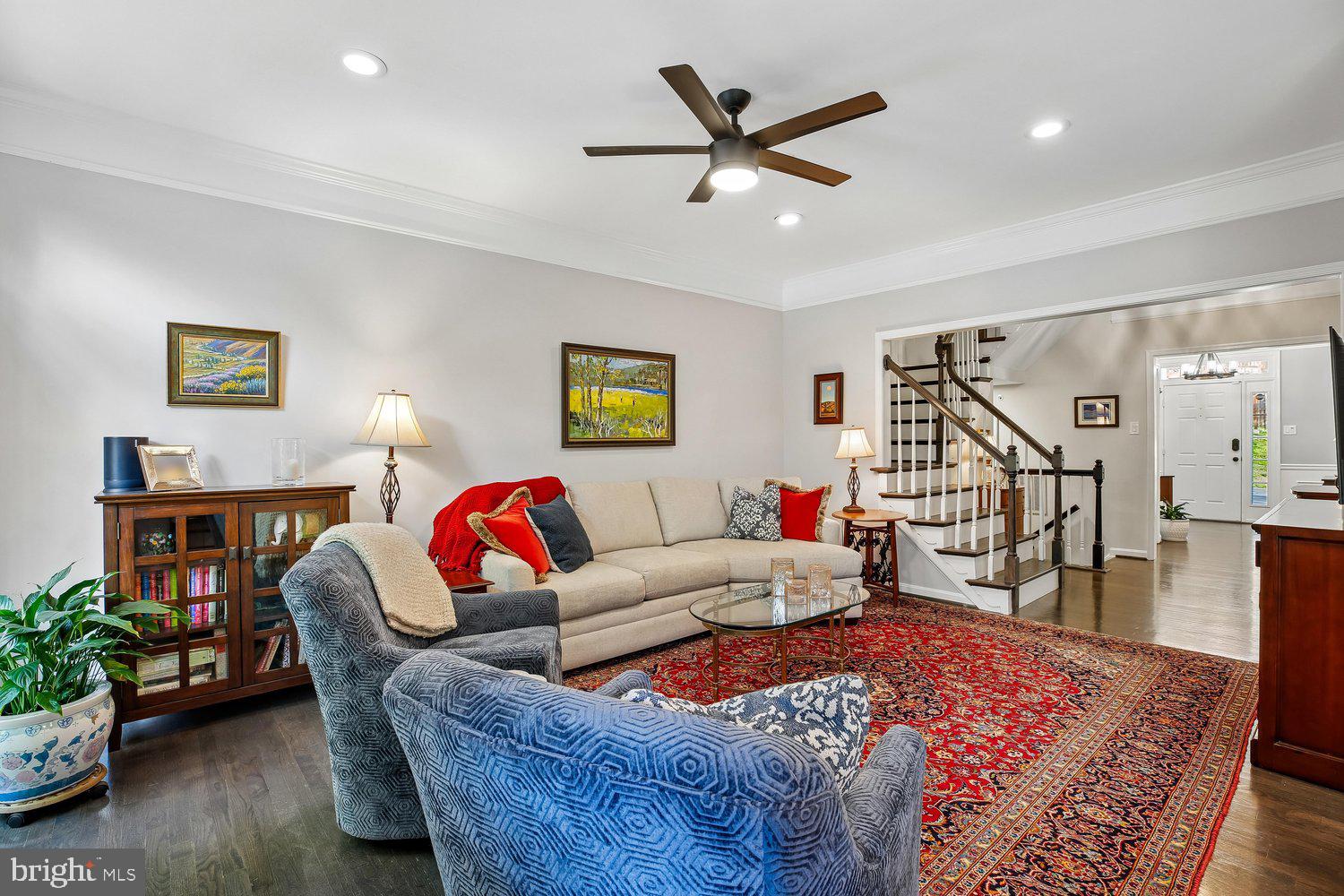 LAKE HALLOWELL - Residential