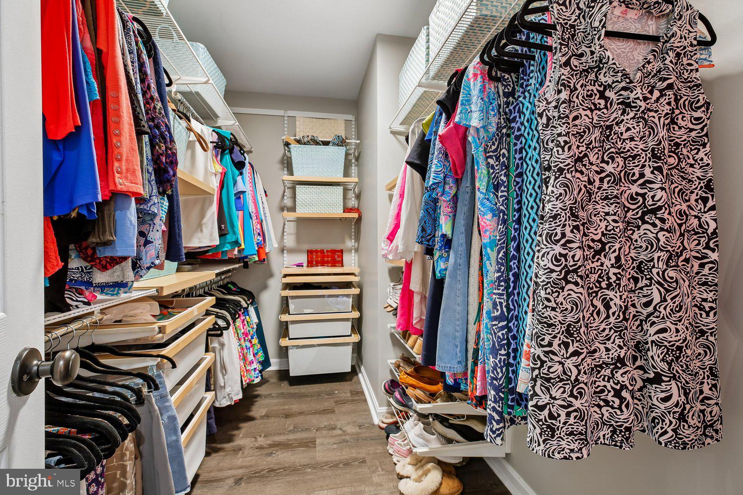 LAKE HALLOWELL - Residential