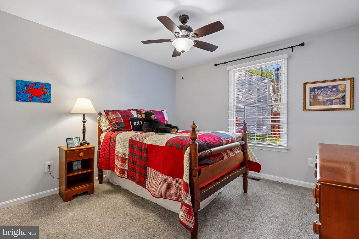 LAKE HALLOWELL - Residential