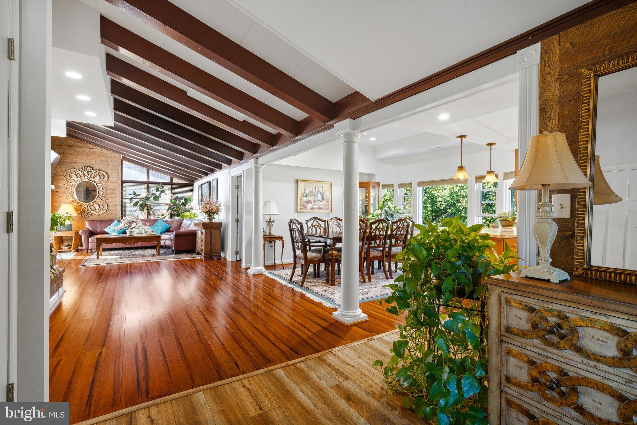 6711 MEADOWLAWN CIRCLE