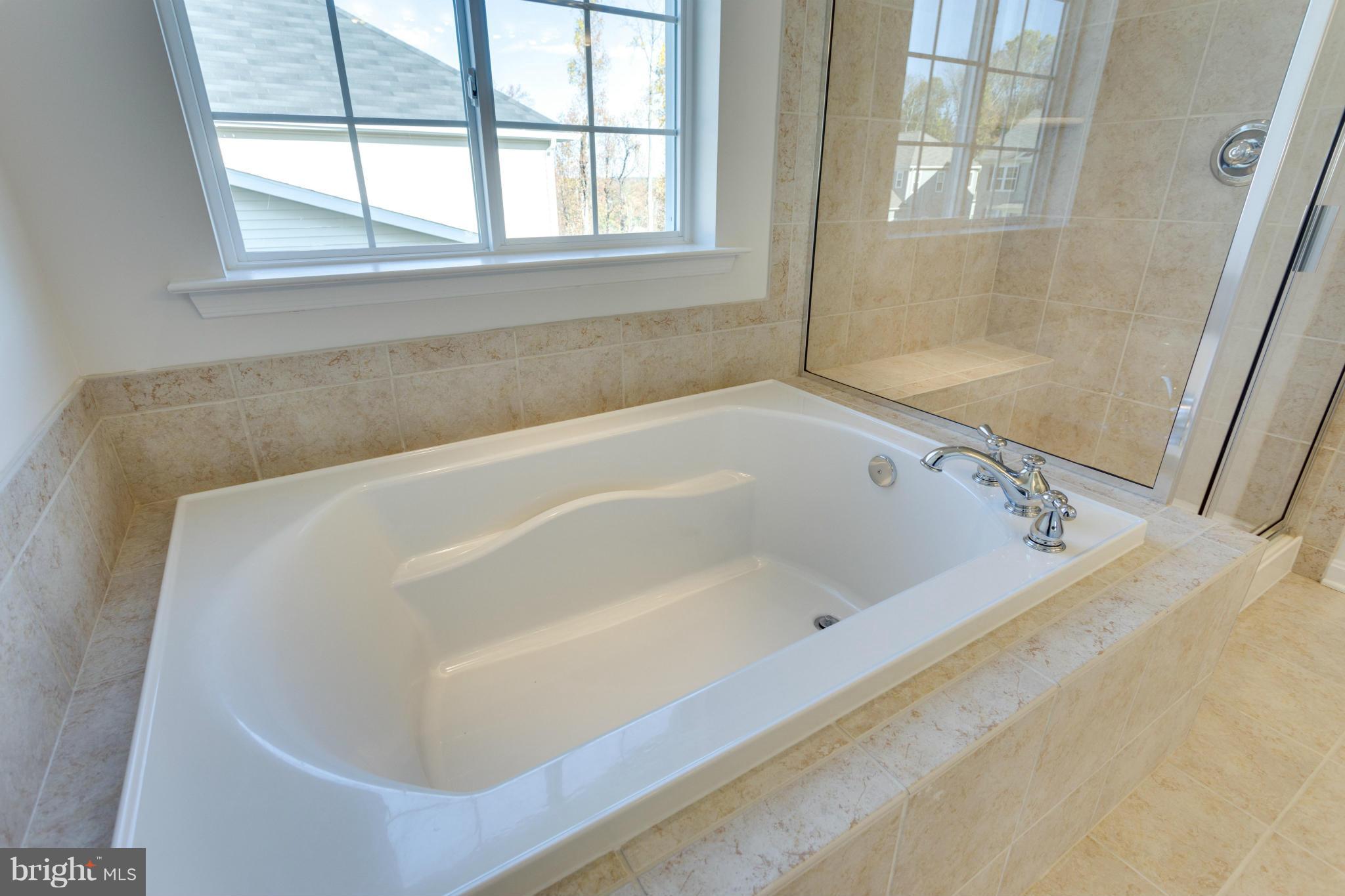 LEIGHLAND MEADOWS - Residential