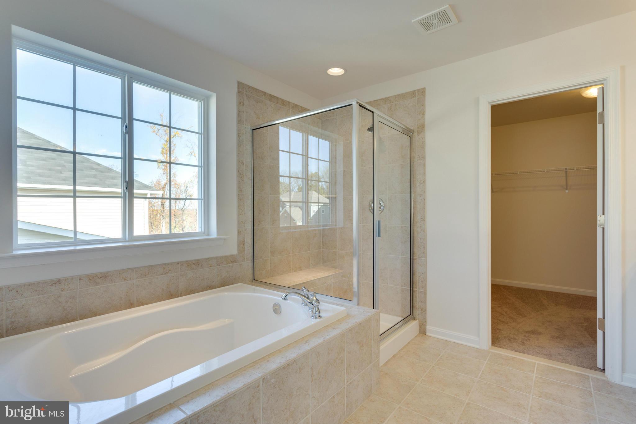 LEIGHLAND MEADOWS - Residential