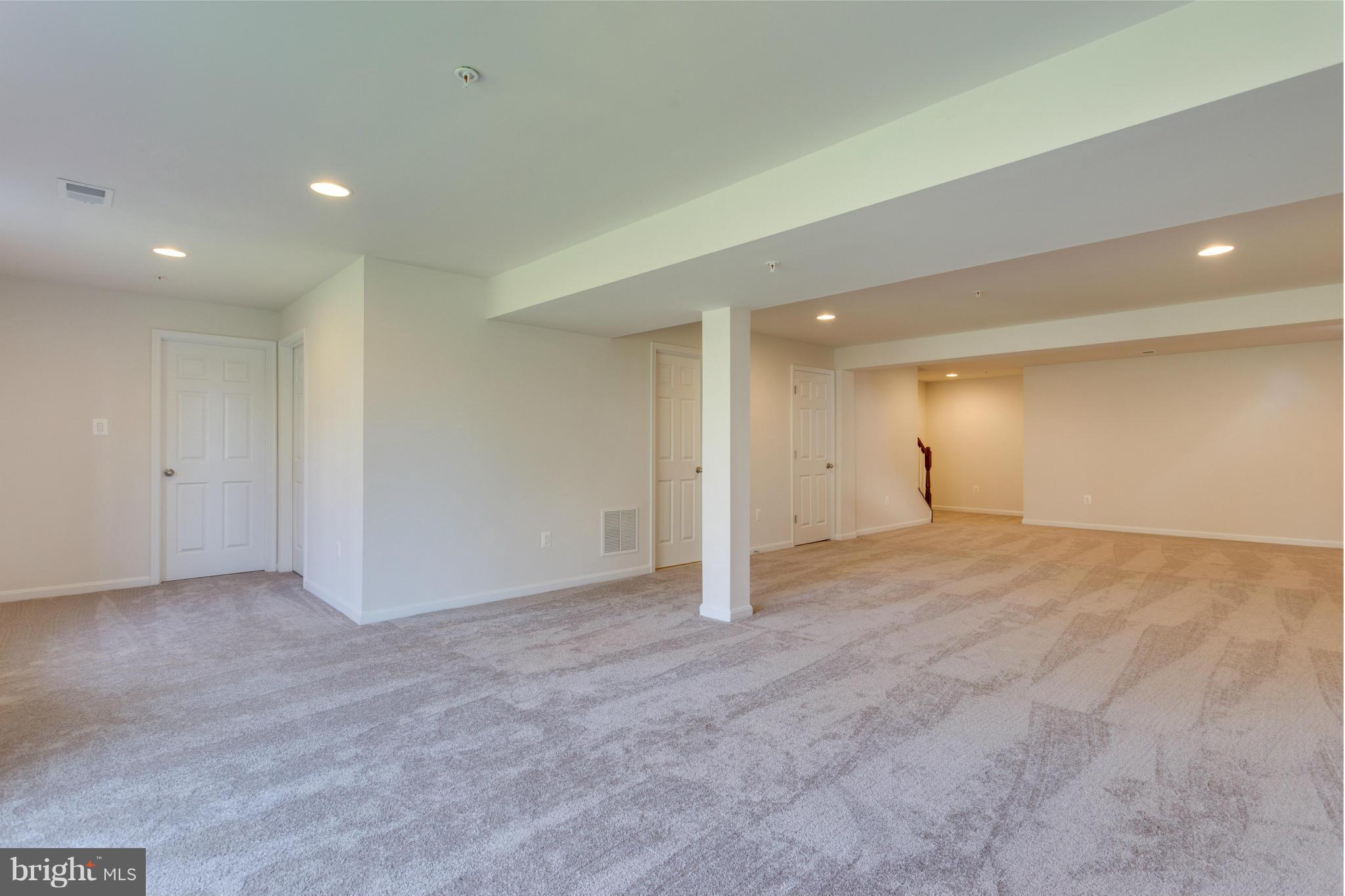 LEIGHLAND MEADOWS - Residential