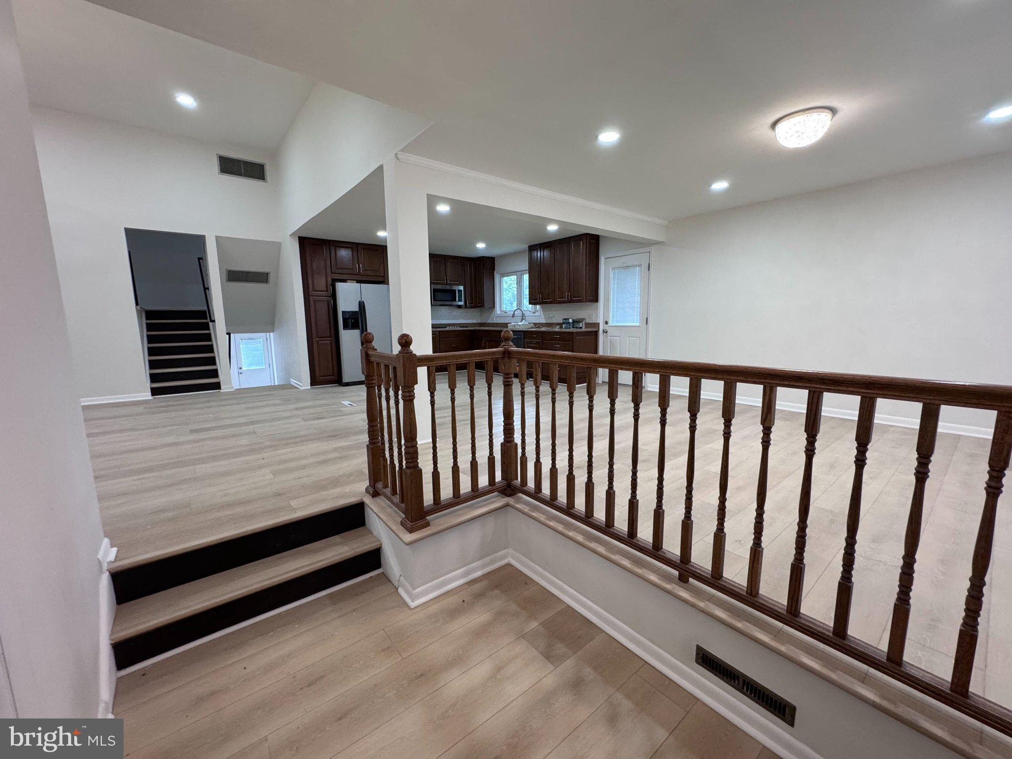 1738 COUNTRY CLUB DRIVE
