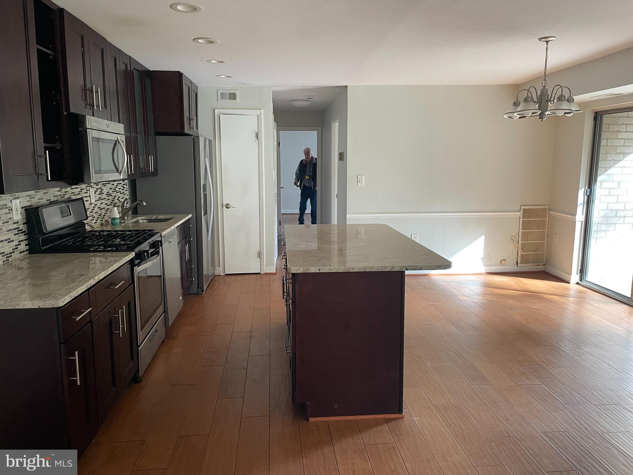 BETHESDA PARK - Residential