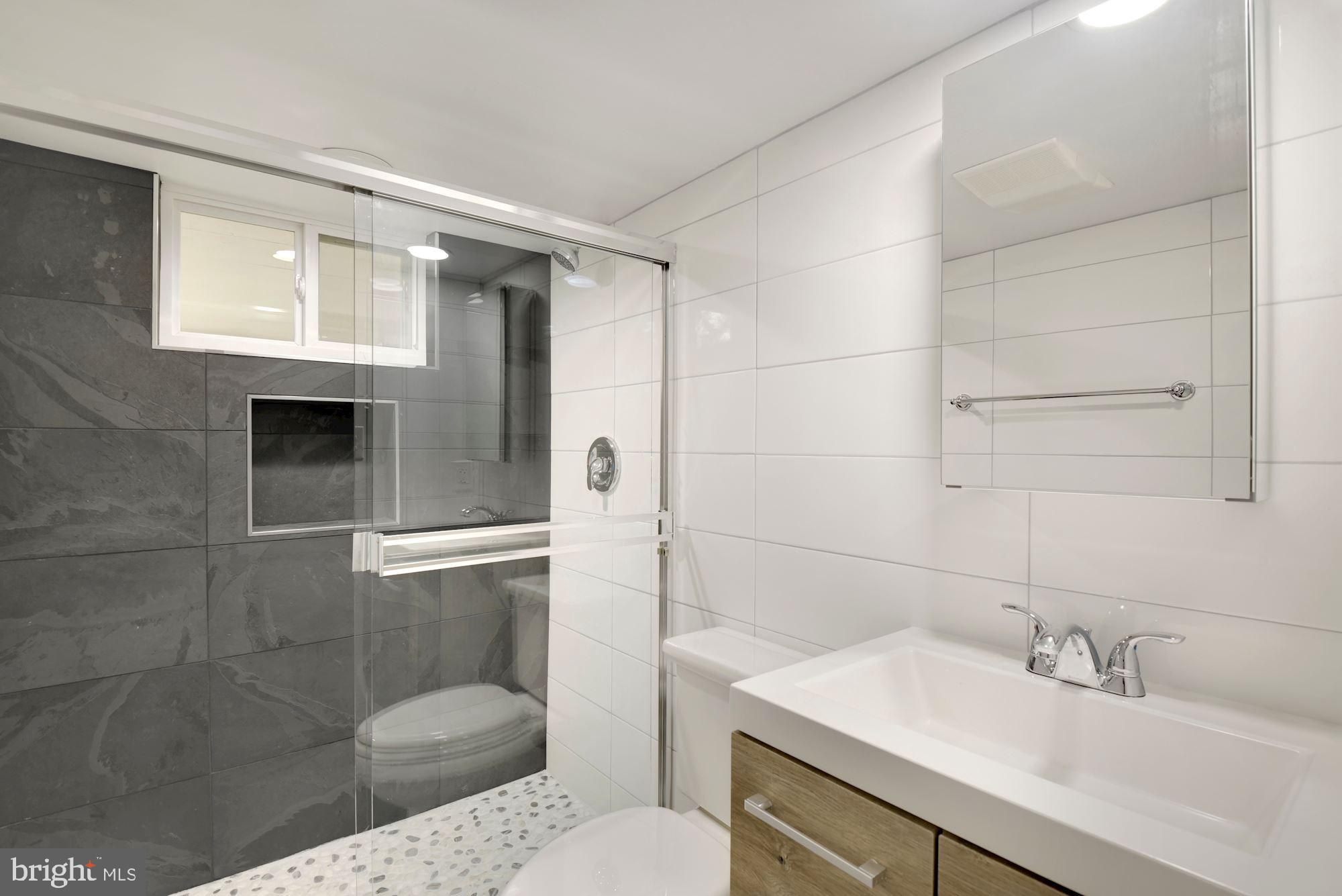 UNIVERSITY PARK - Residential Lease