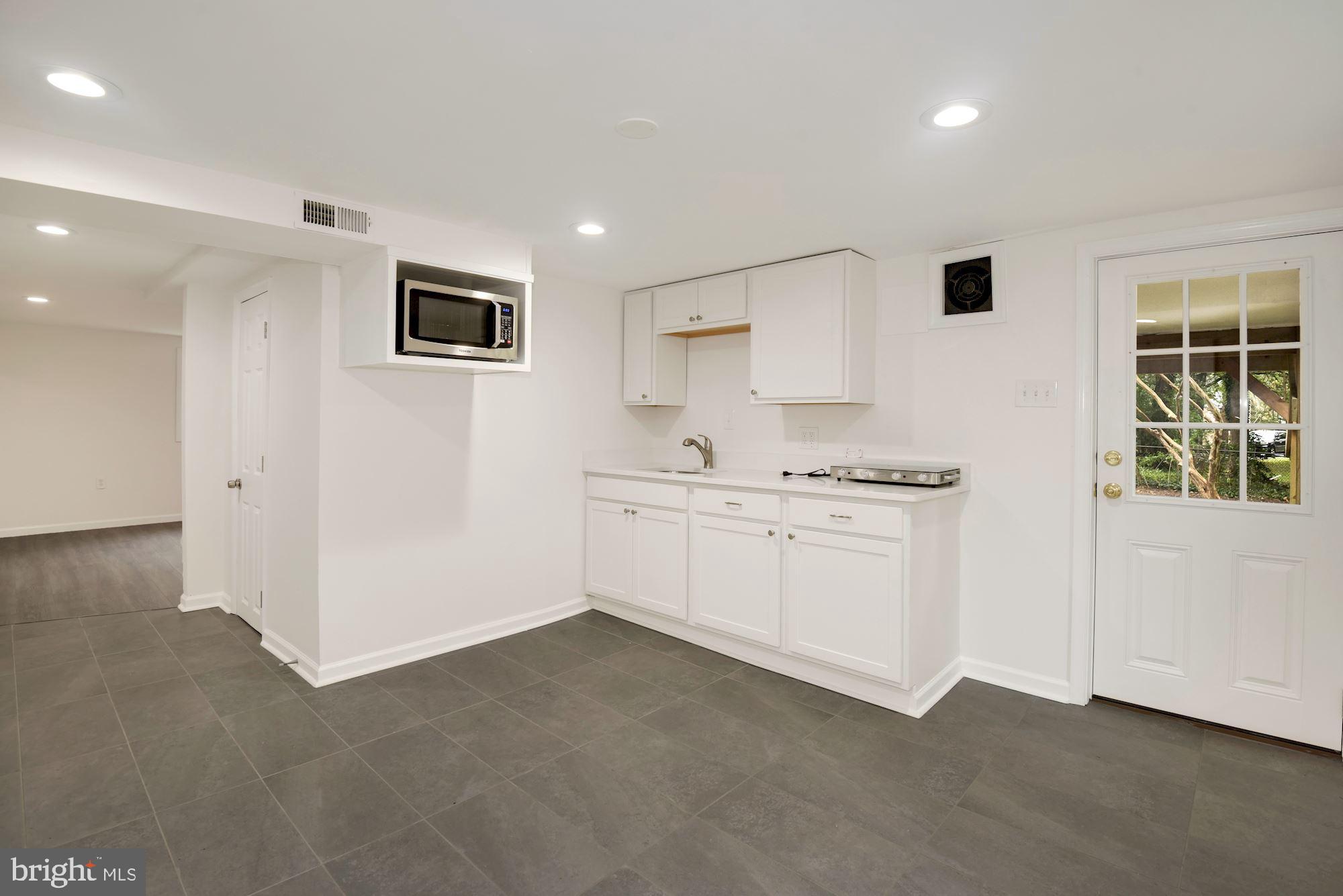 UNIVERSITY PARK - Residential Lease