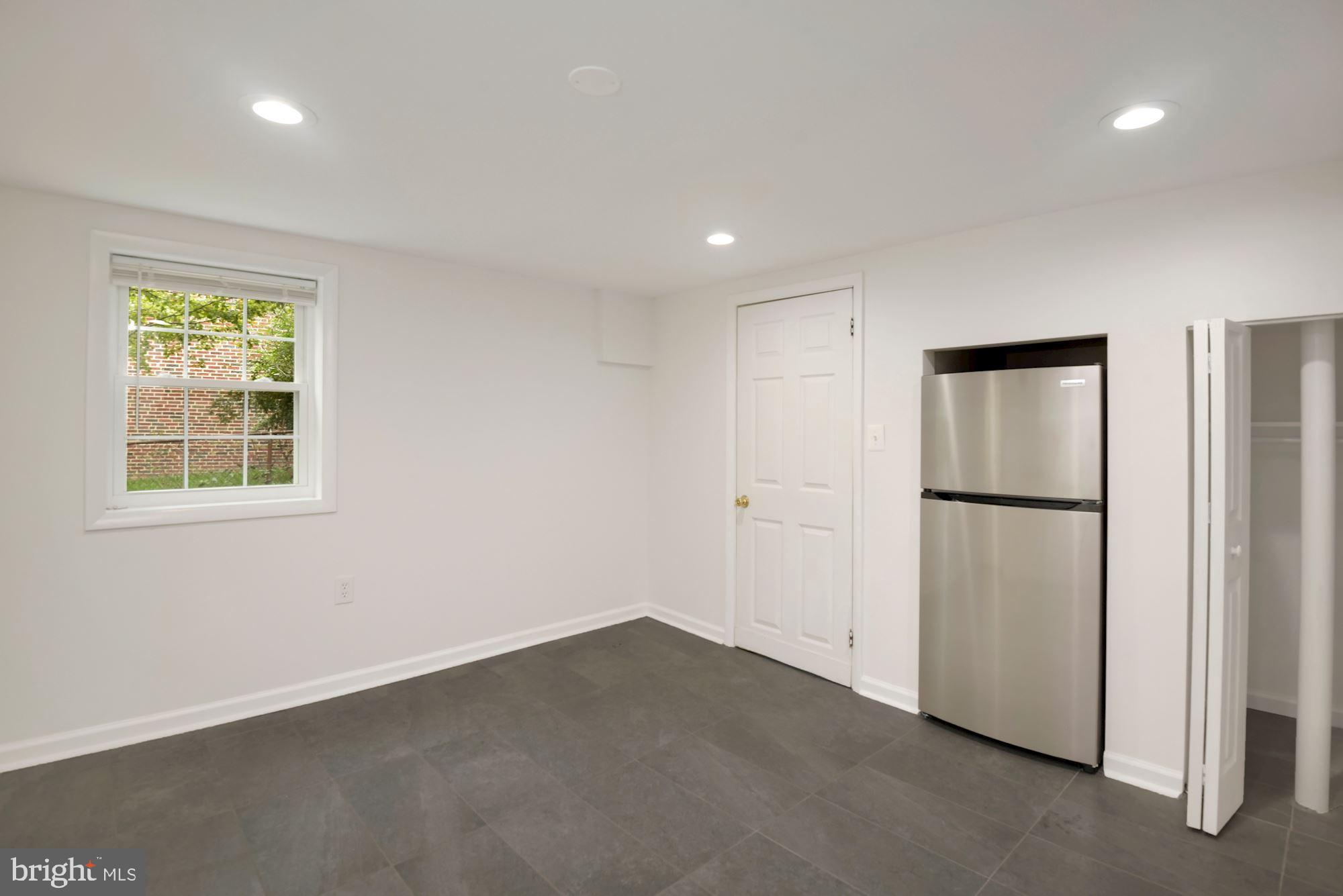 UNIVERSITY PARK - Residential Lease