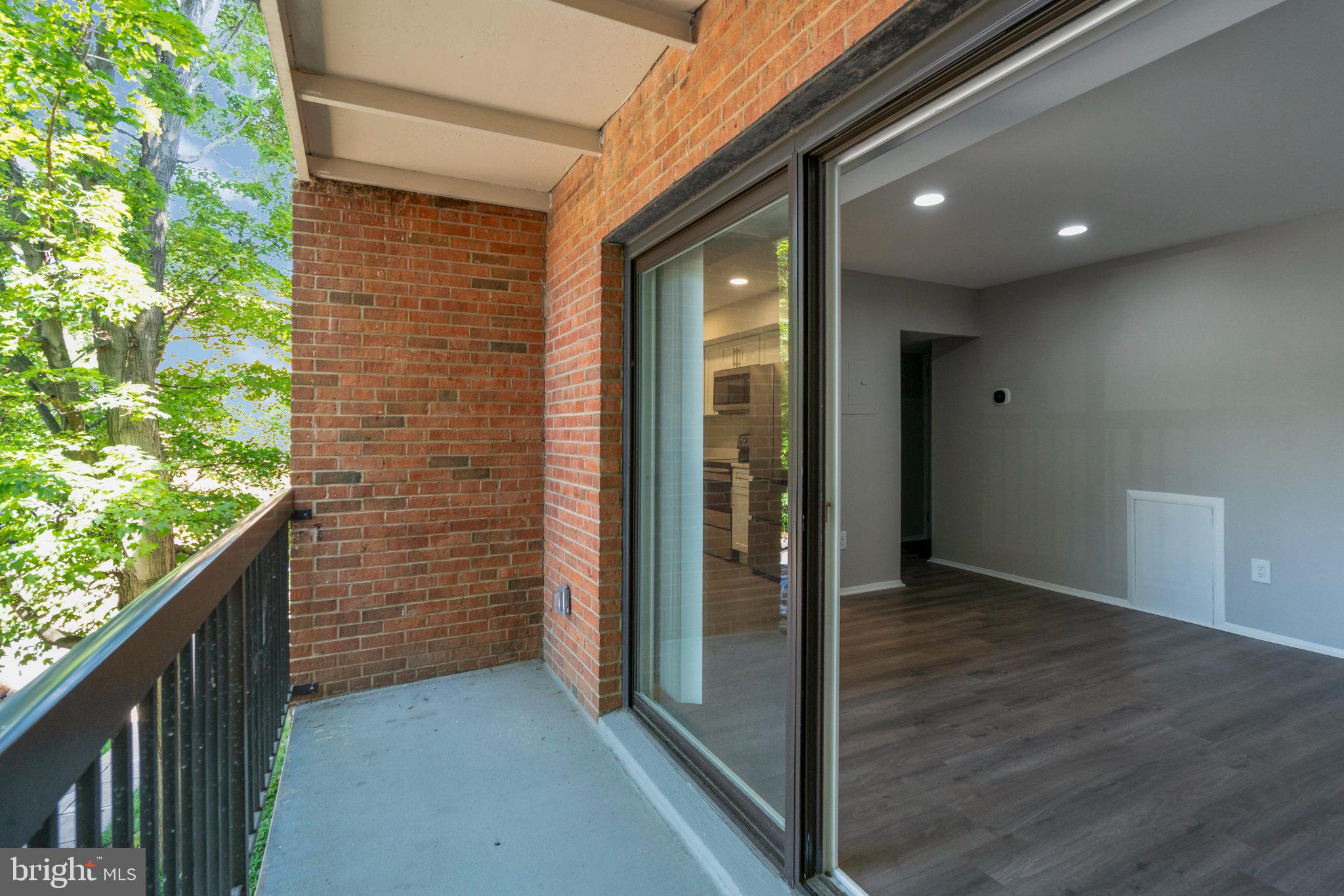 BOLLING BROOK - Residential