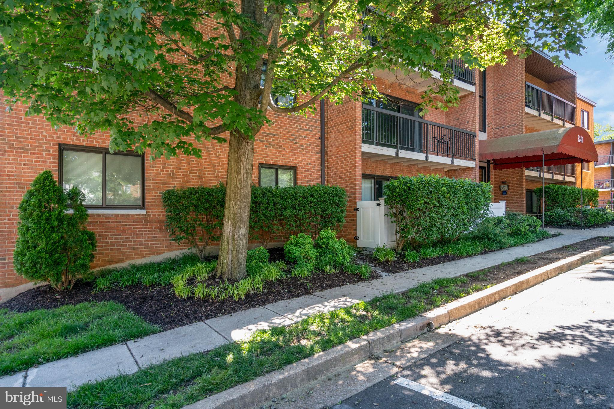 BOLLING BROOK - Residential