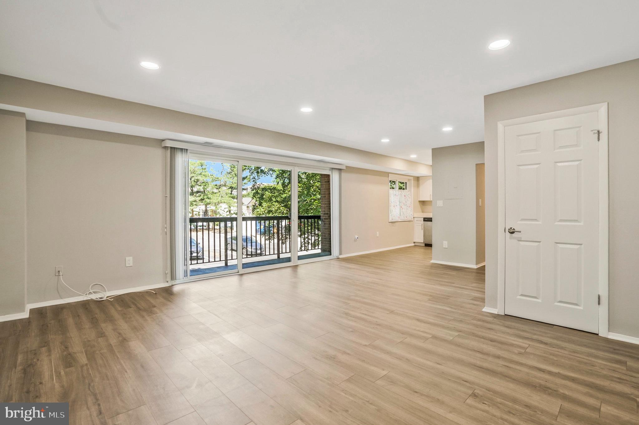 BOLLING BROOK - Residential