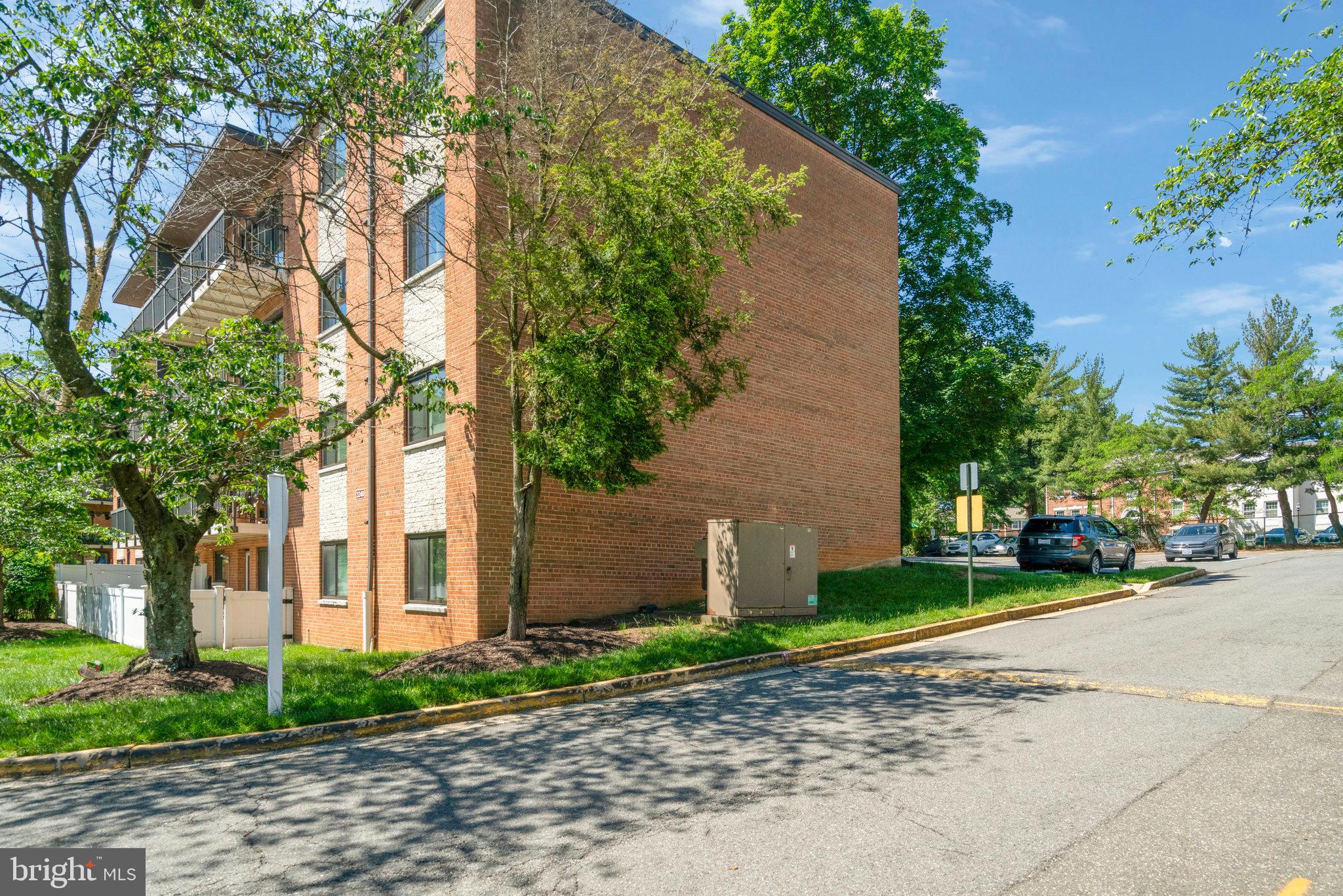 BOLLING BROOK - Residential