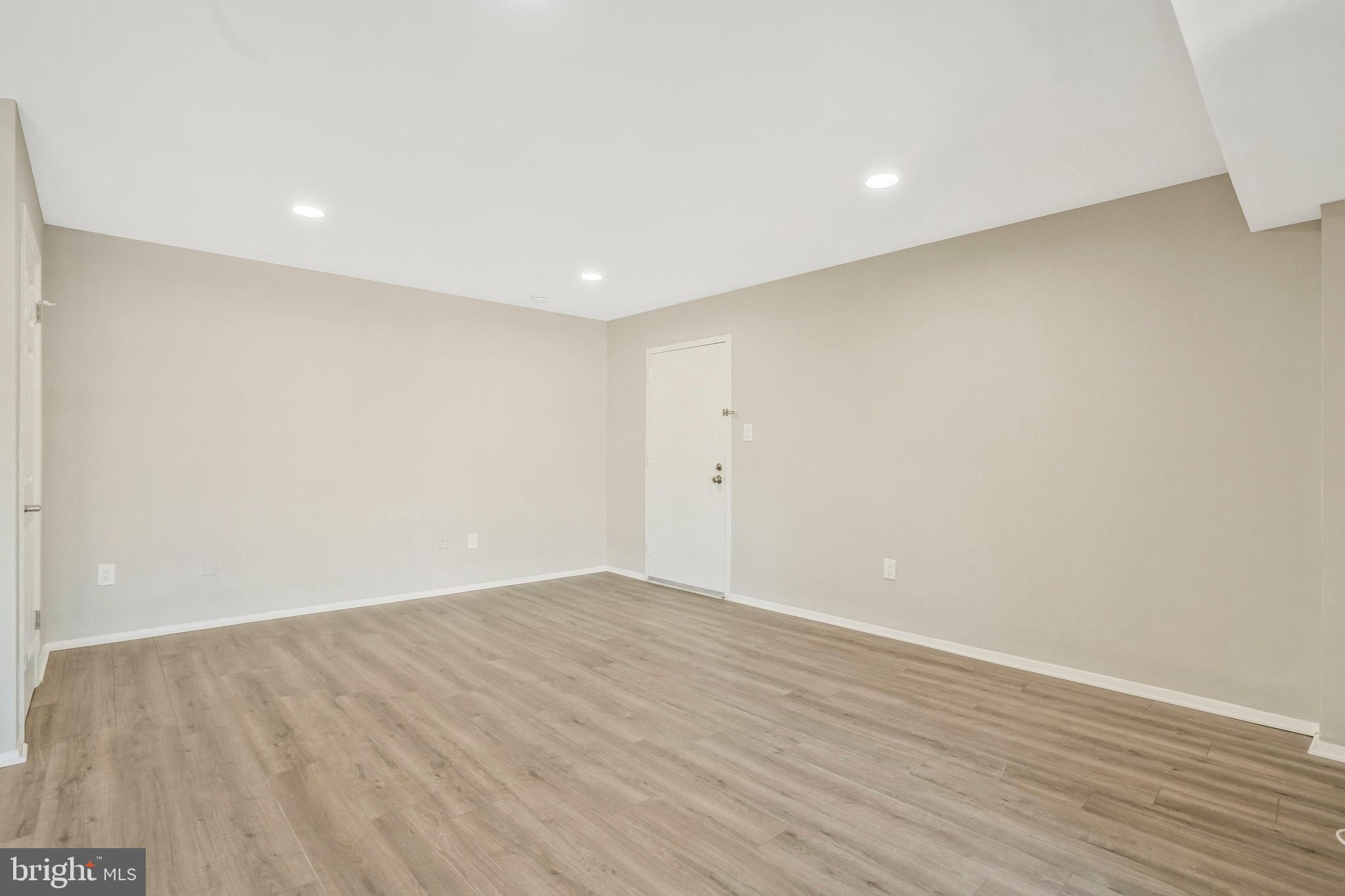 BOLLING BROOK - Residential