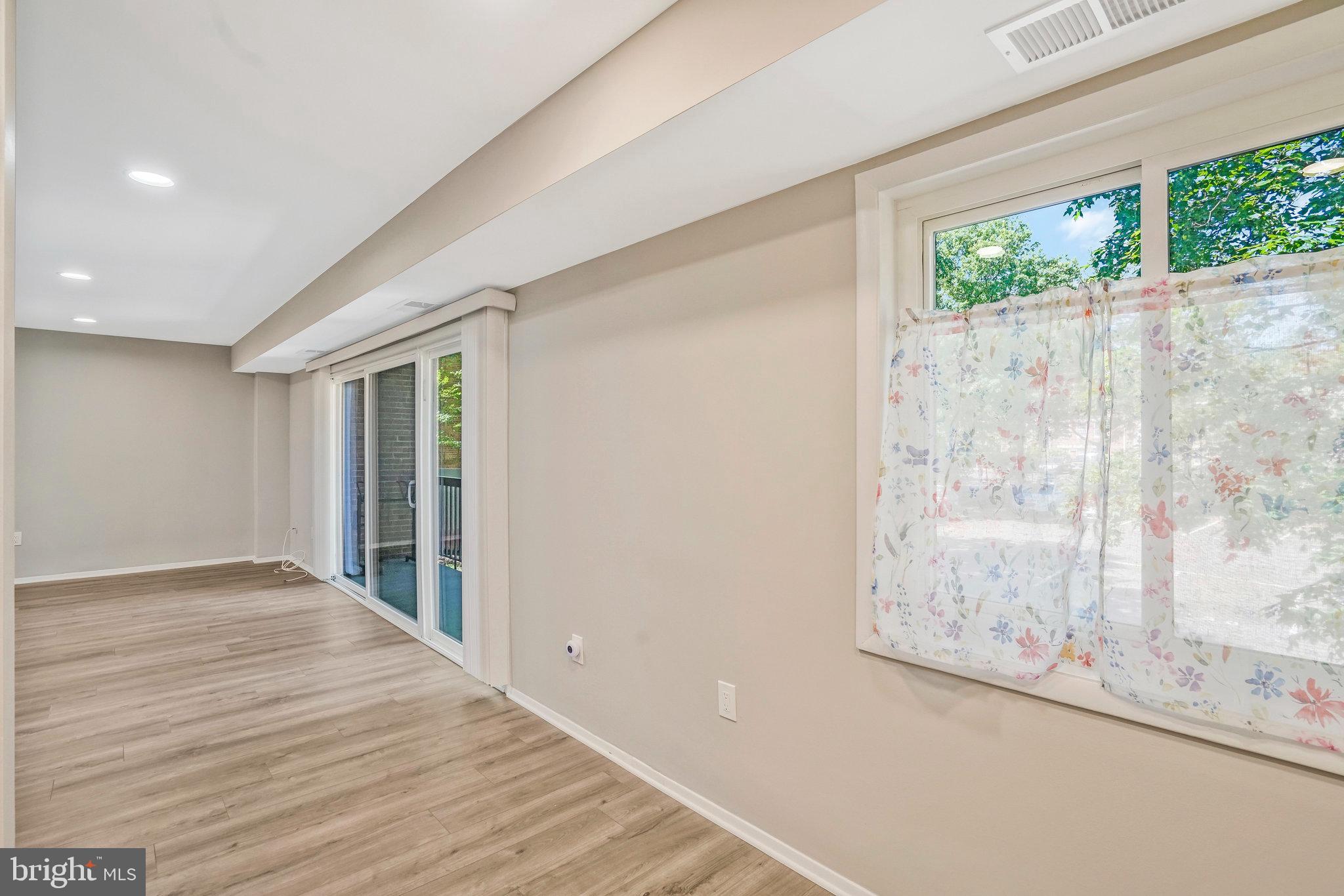 BOLLING BROOK - Residential