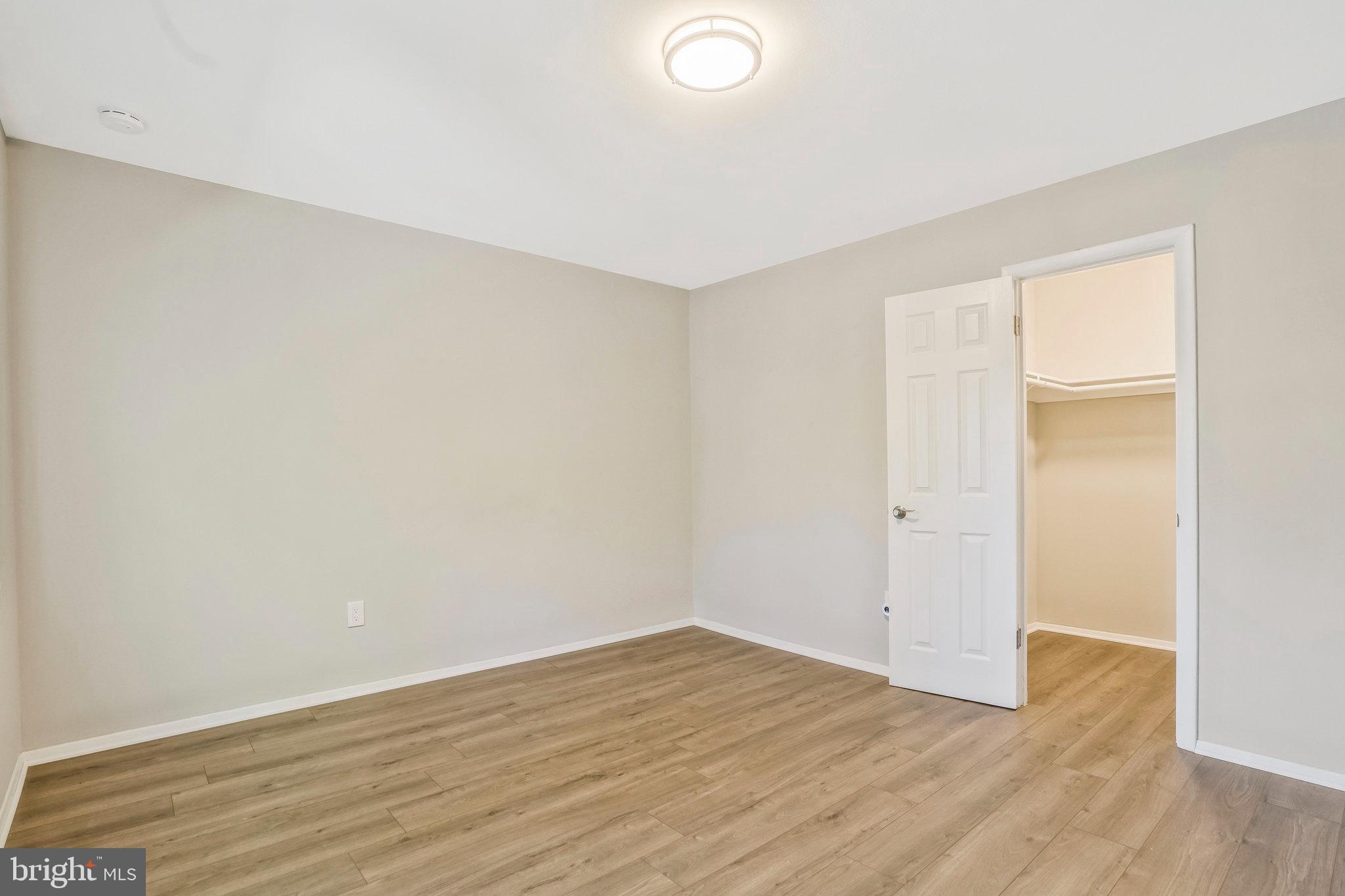 BOLLING BROOK - Residential