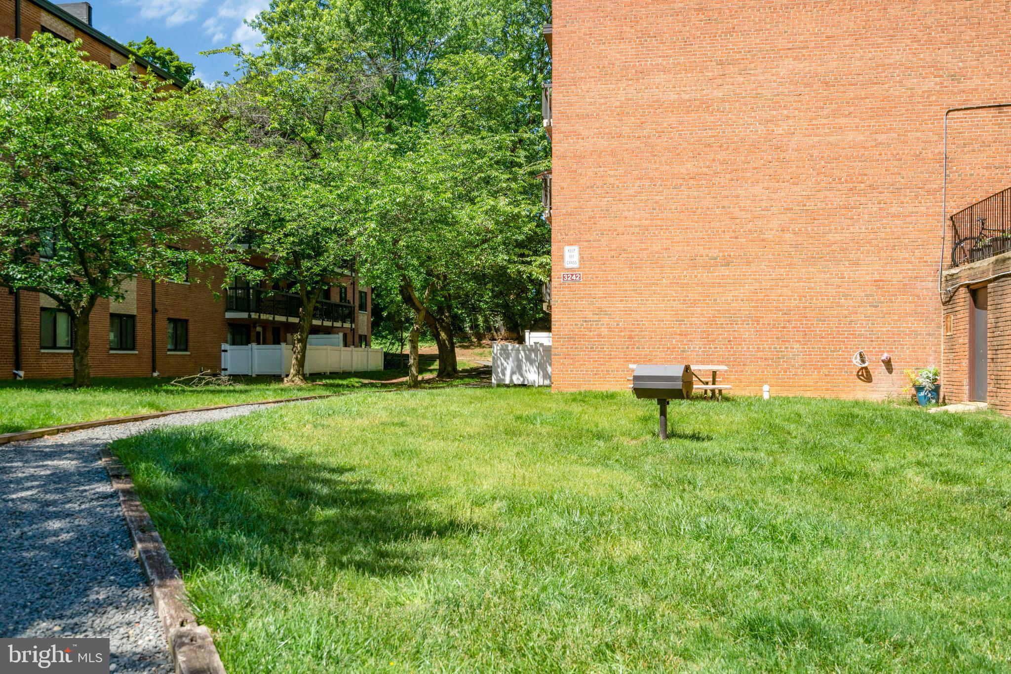 BOLLING BROOK - Residential