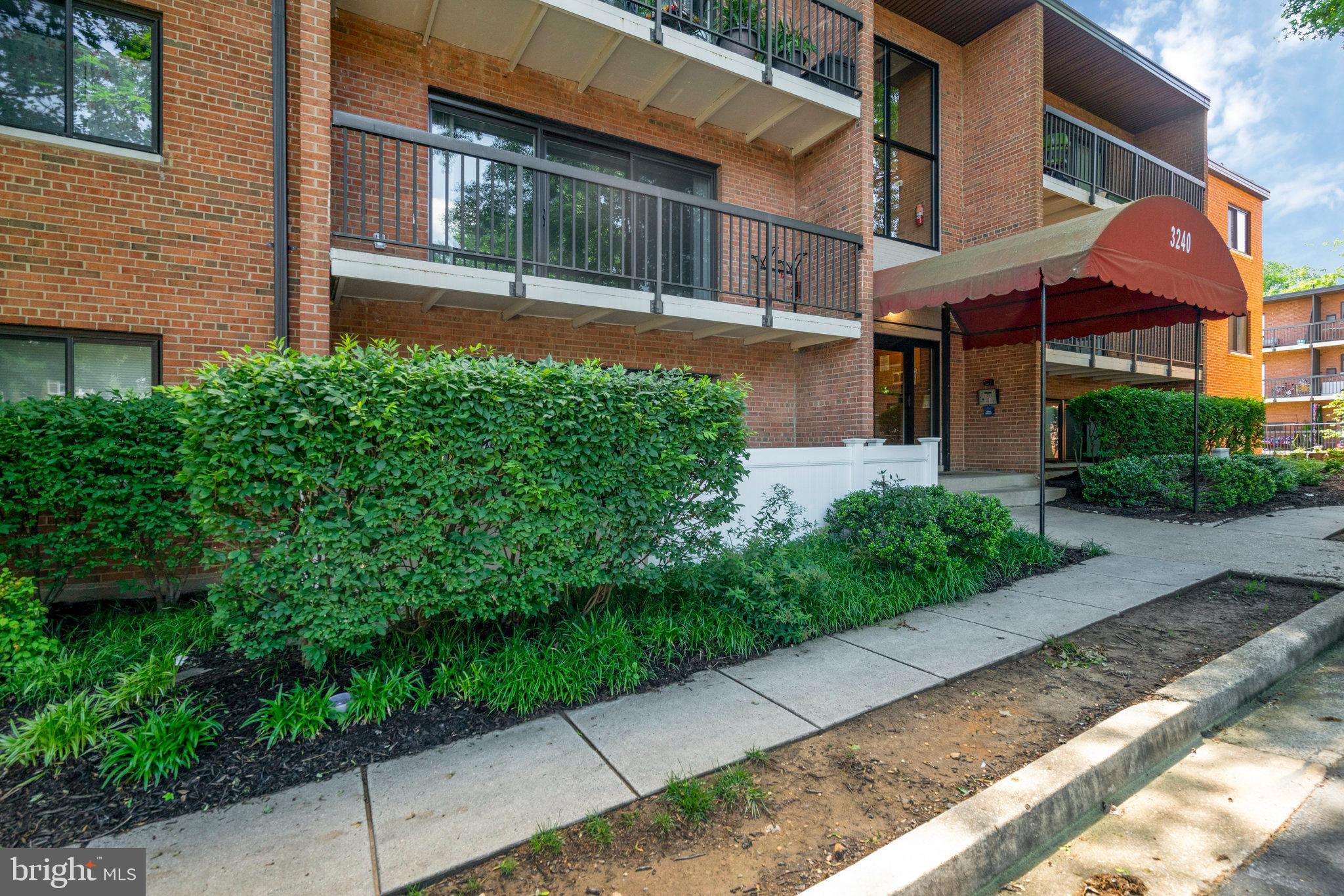 BOLLING BROOK - Residential