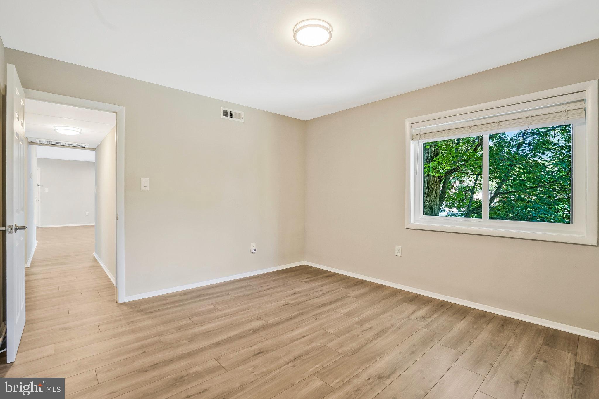 BOLLING BROOK - Residential