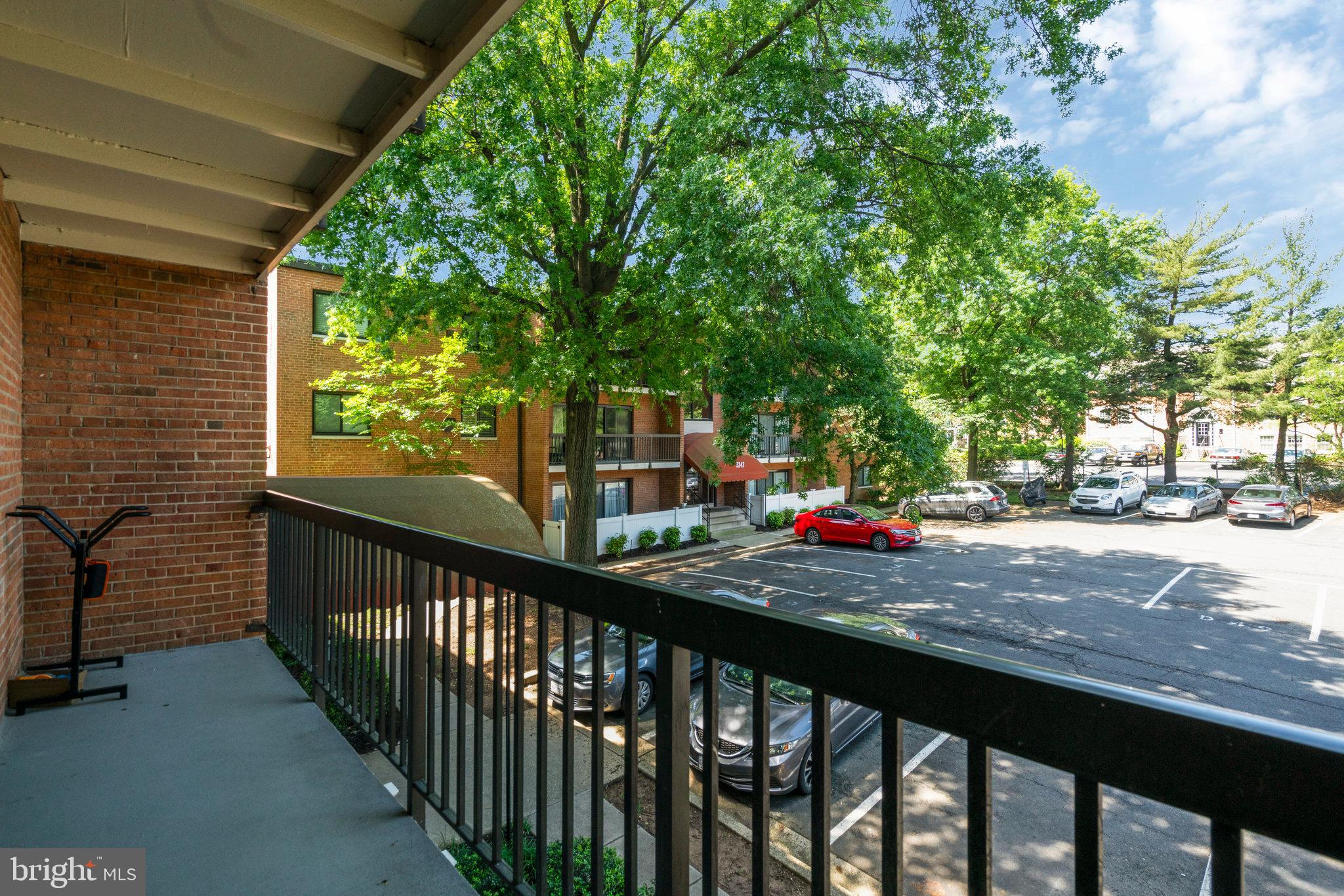 BOLLING BROOK - Residential