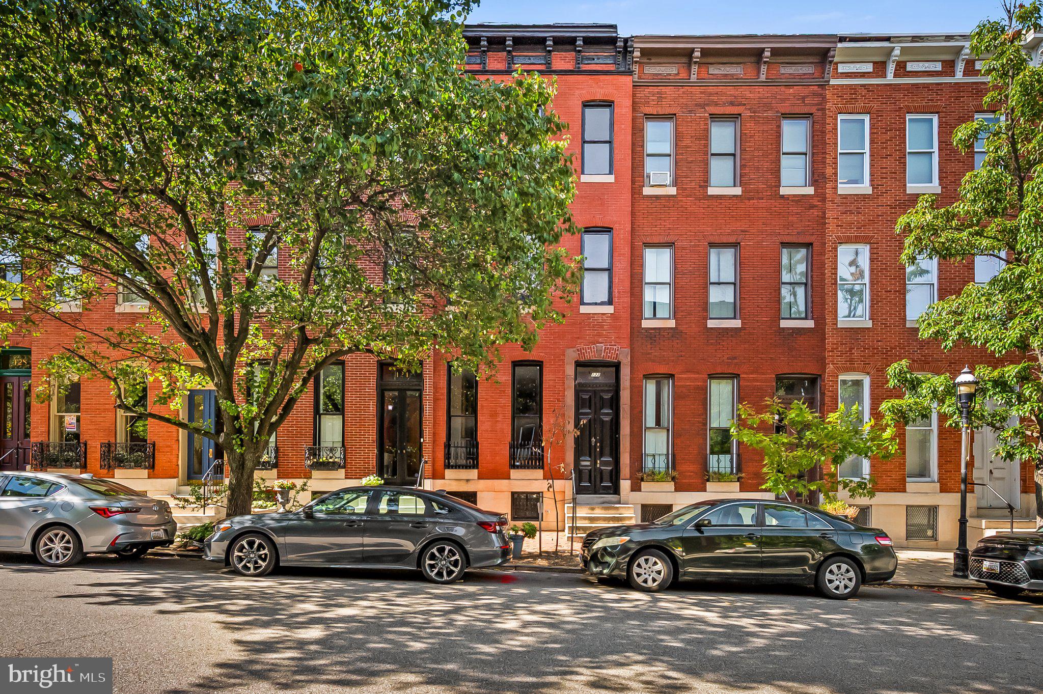 122 W LANVALE STREET