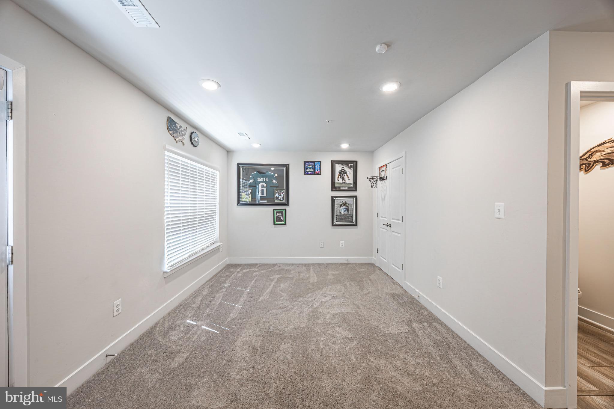 515 LEVANNA LANE
