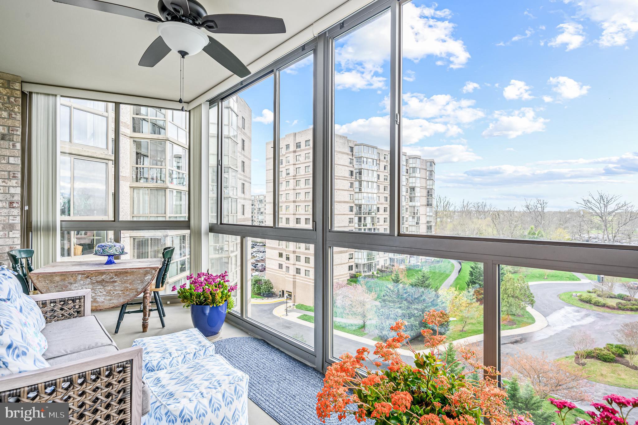 RIVERVIEW AT LANSDOWNE WOODS - Residential