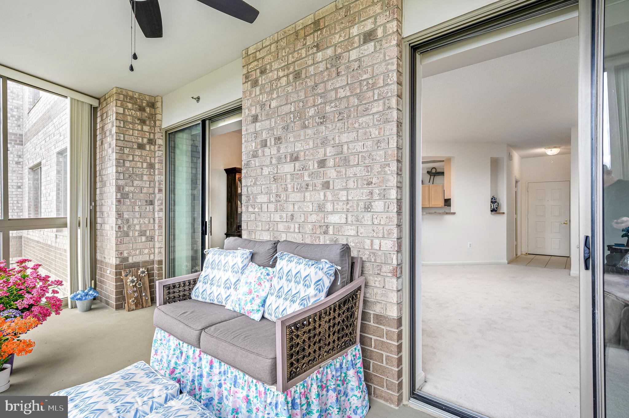 RIVERVIEW AT LANSDOWNE WOODS - Residential