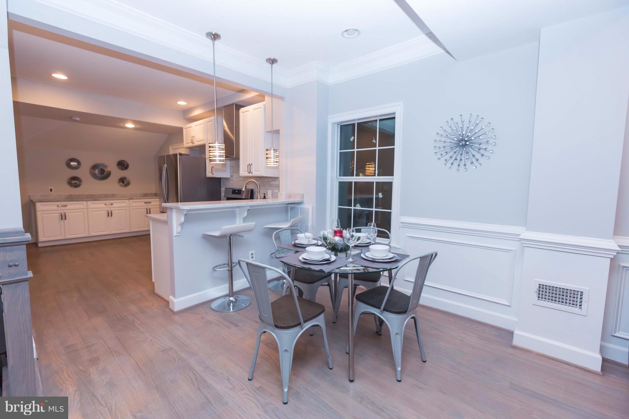 MT RAINIER- FUNKHOUSERS - Residential