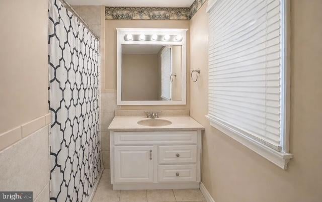 4114 SKYLINE DRIVE