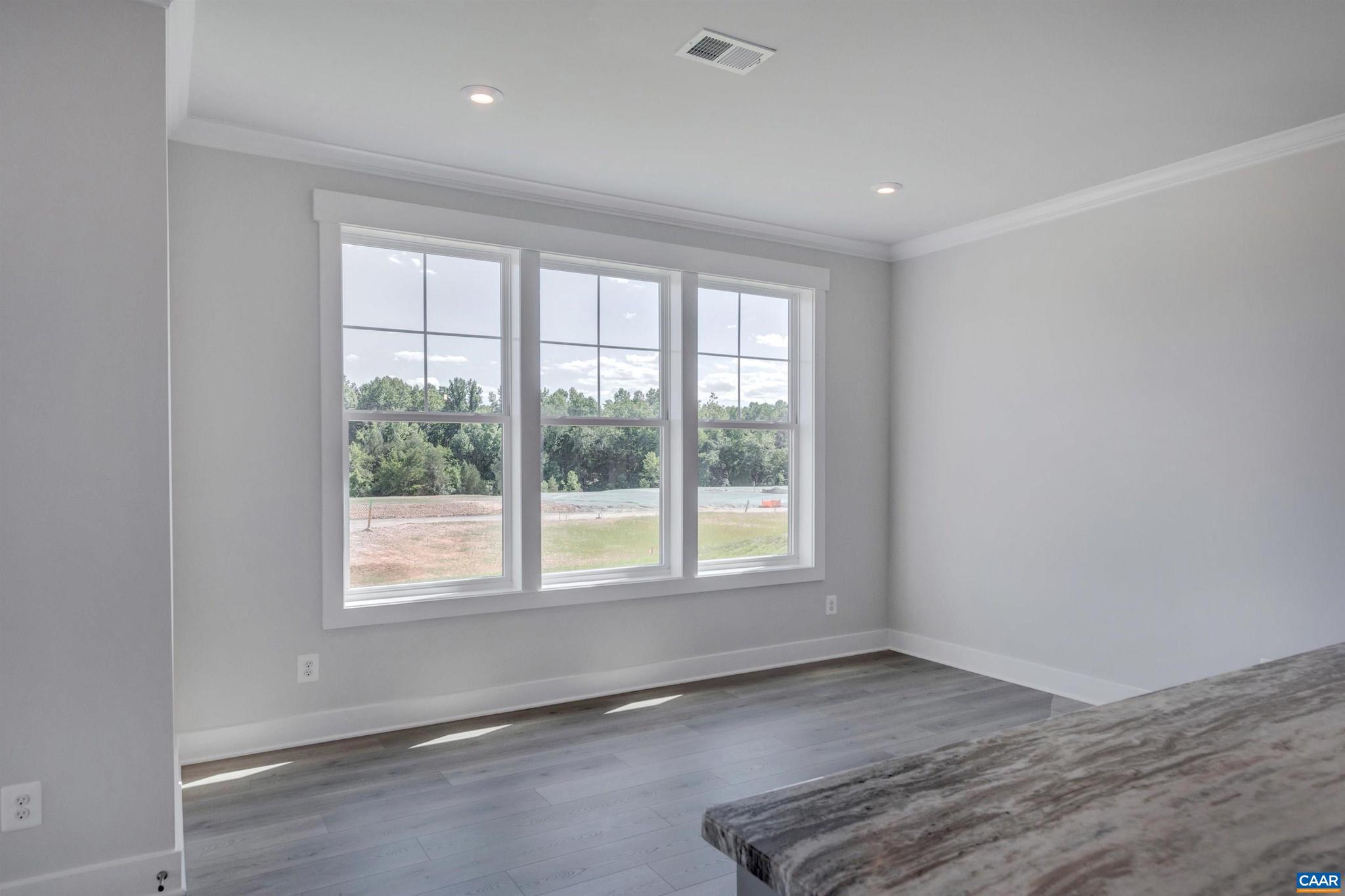 SPRING CREEK - Residential