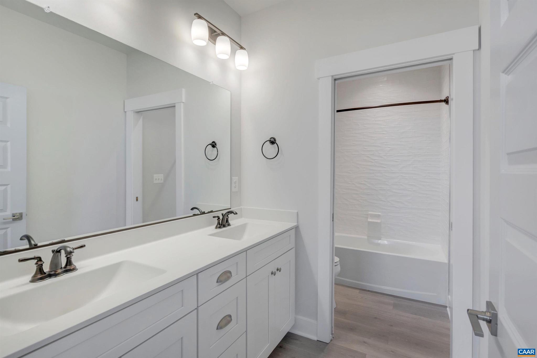 SPRING CREEK - Residential