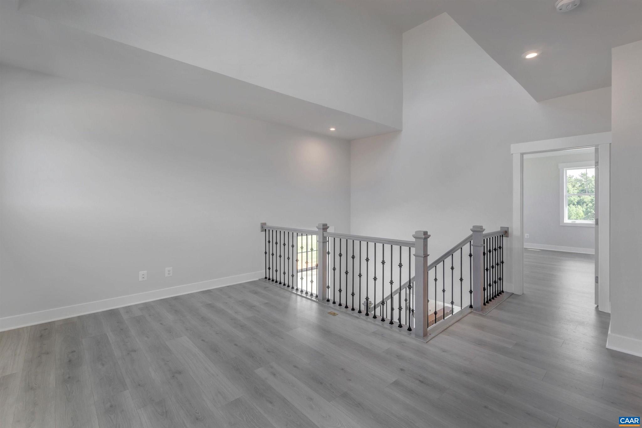 SPRING CREEK - Residential